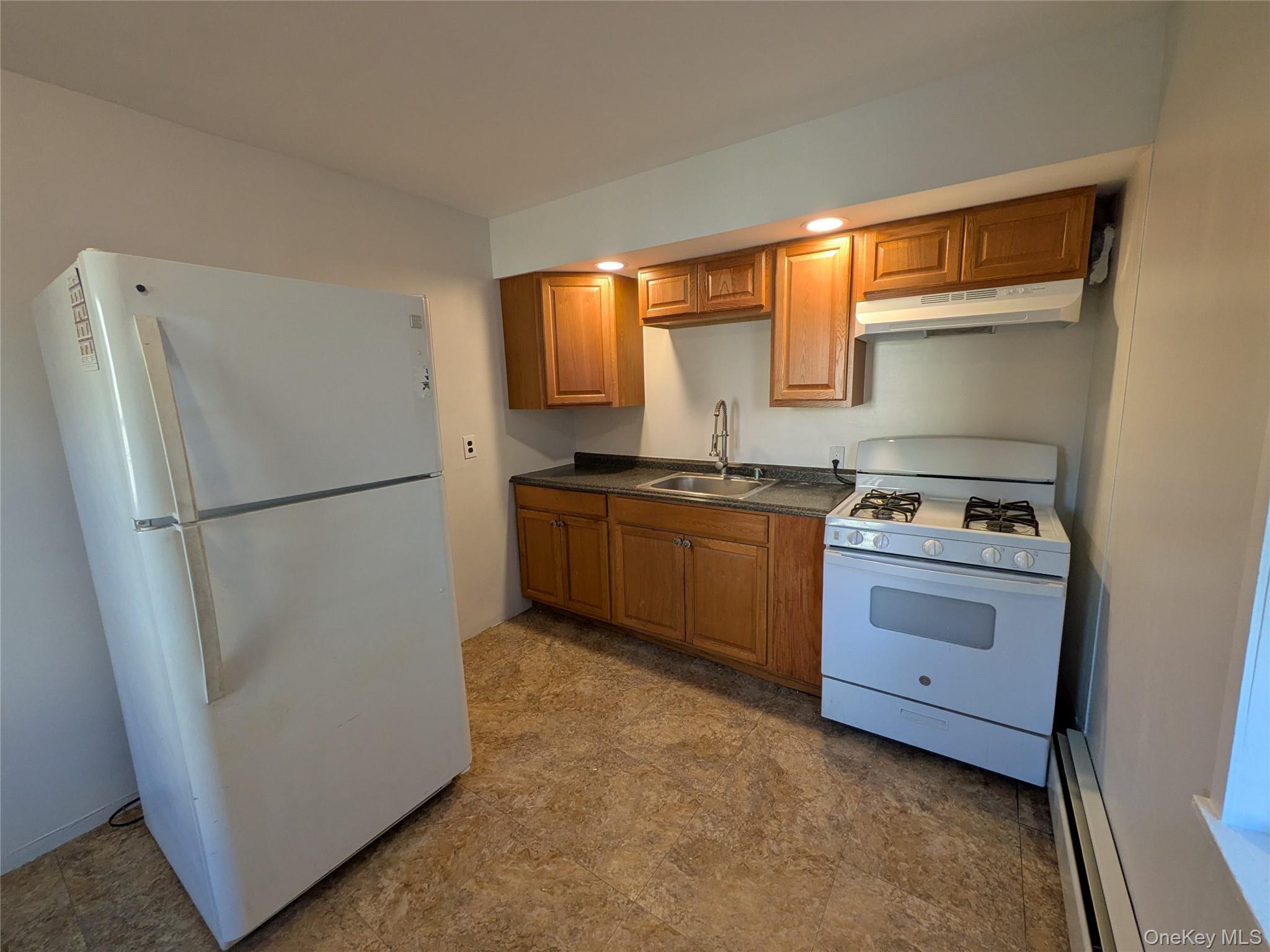 90-92 Railroad Avenue W, Garnerville, NY 10923