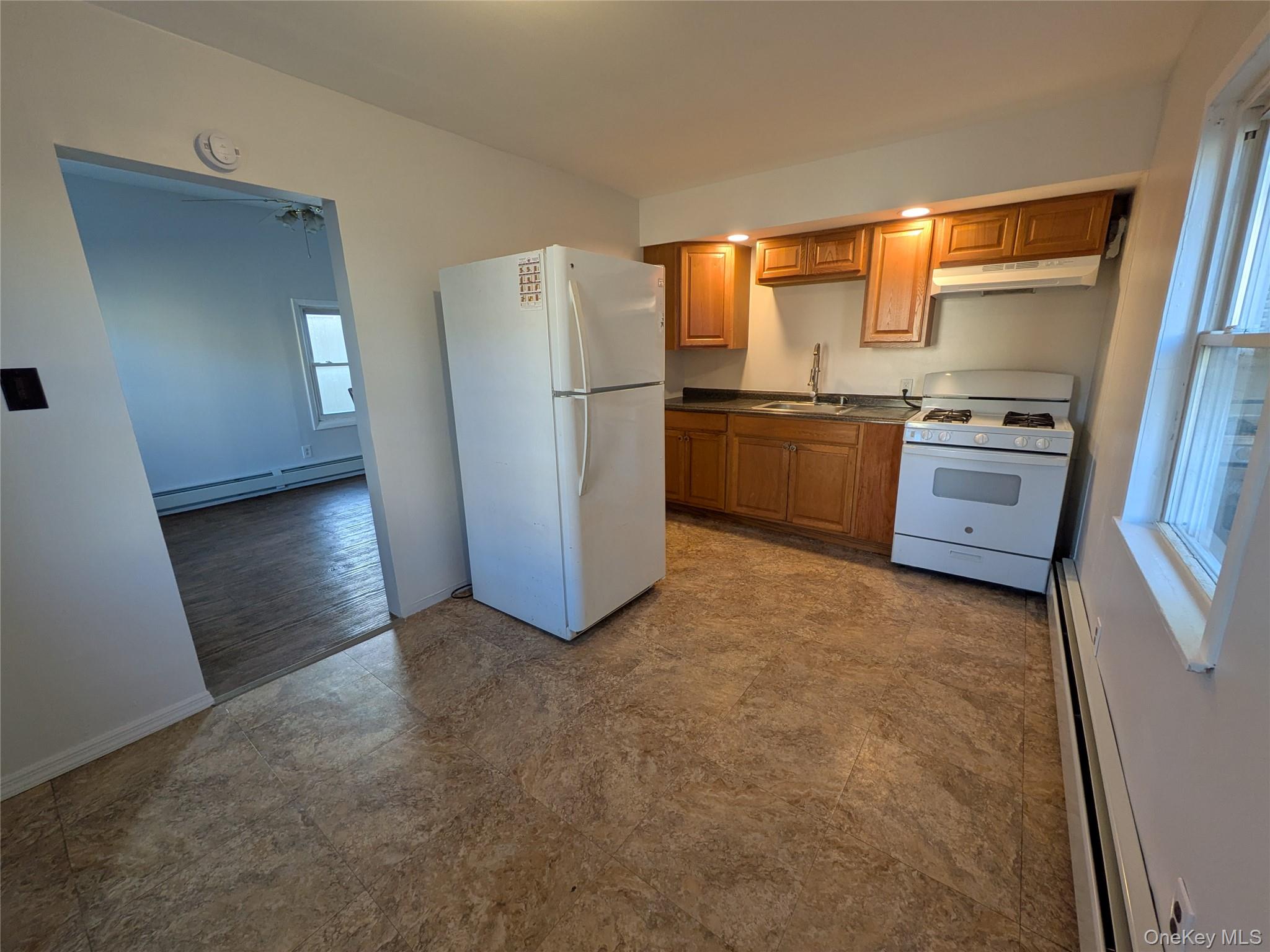 90-92 Railroad Avenue W, Garnerville, NY 10923