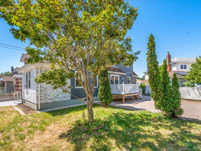 176-27 NW Sunbury Road, Jamaica, NY 11434