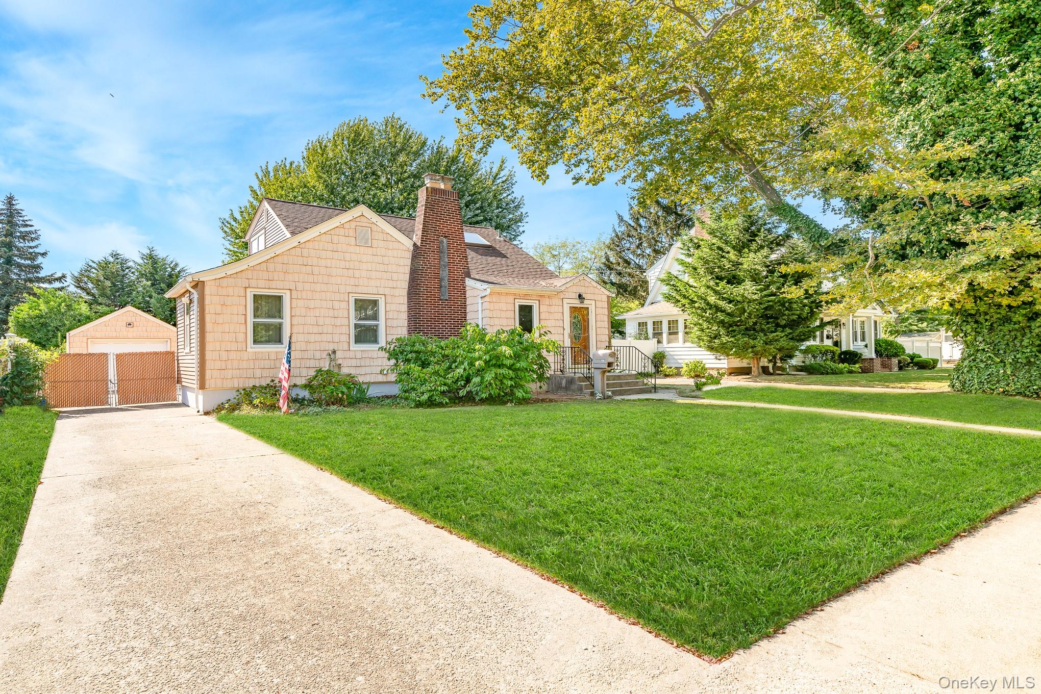 306 Park Avenue, Freeport, NY 11520