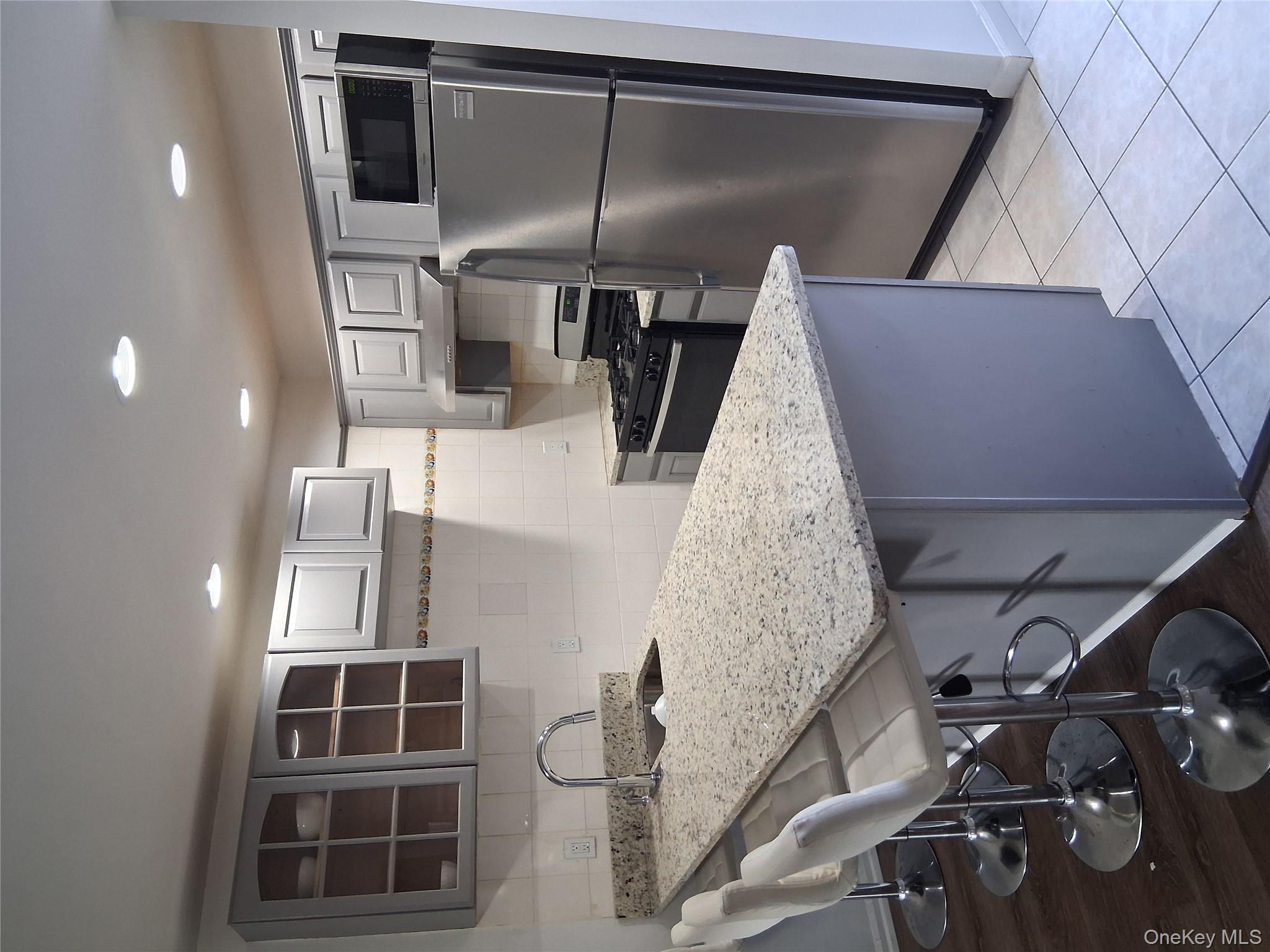 200 Davis Avenue # 1C, Bronx, NY 10465