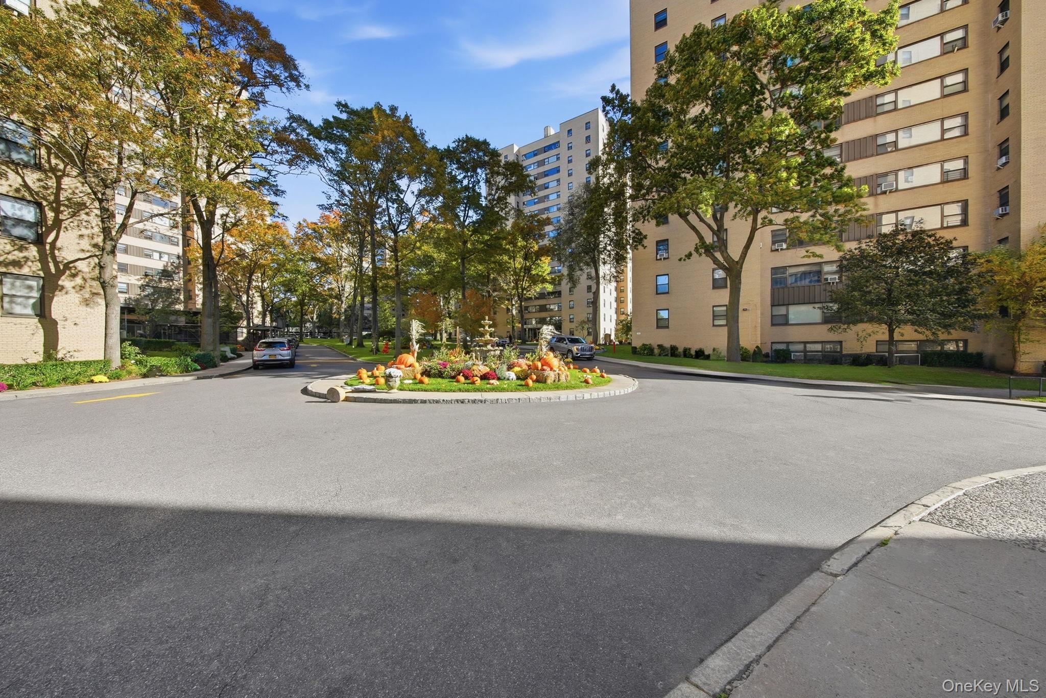 1 Fordham Hill Oval # 1E, Bronx, NY 10468