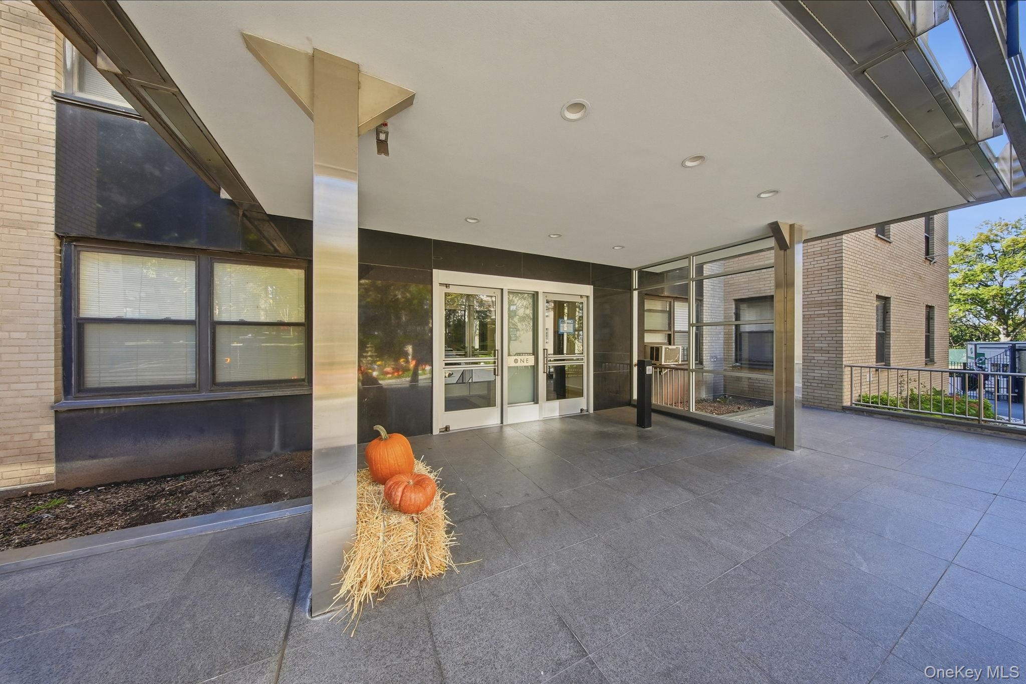 1 Fordham Hill Oval # 1E, Bronx, NY 10468