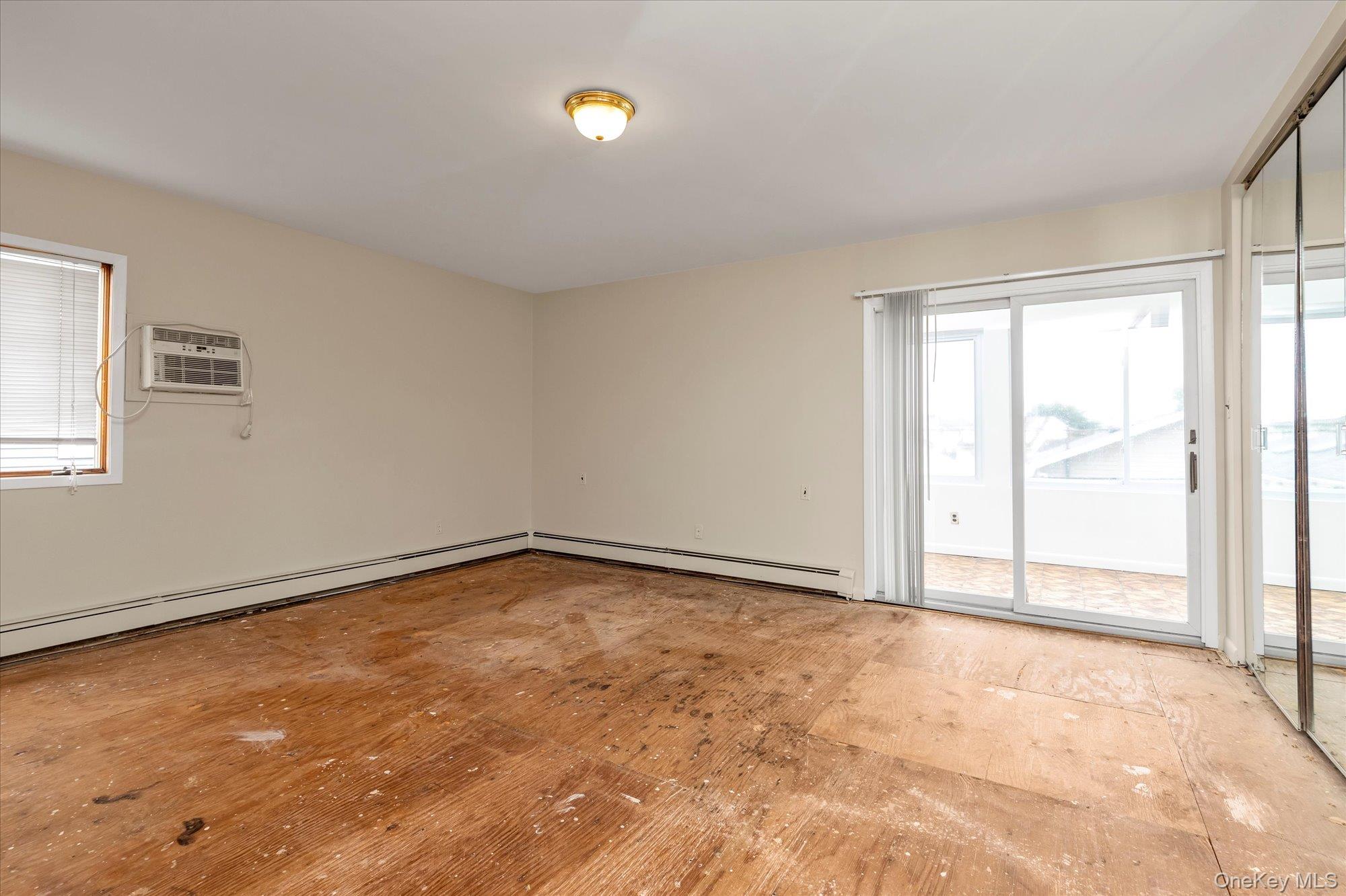 41 Newport Road, Island Park, NY 11558