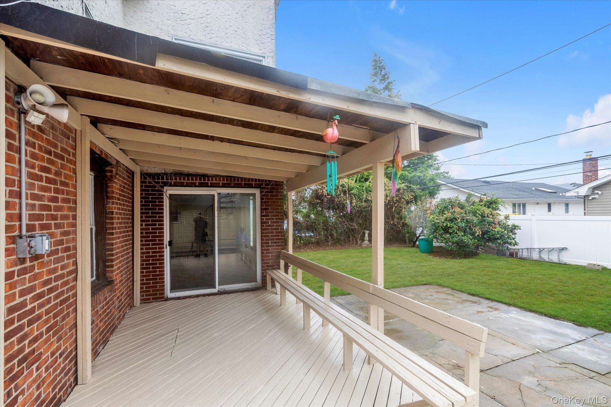 41 Newport Road, Island Park, NY 11558