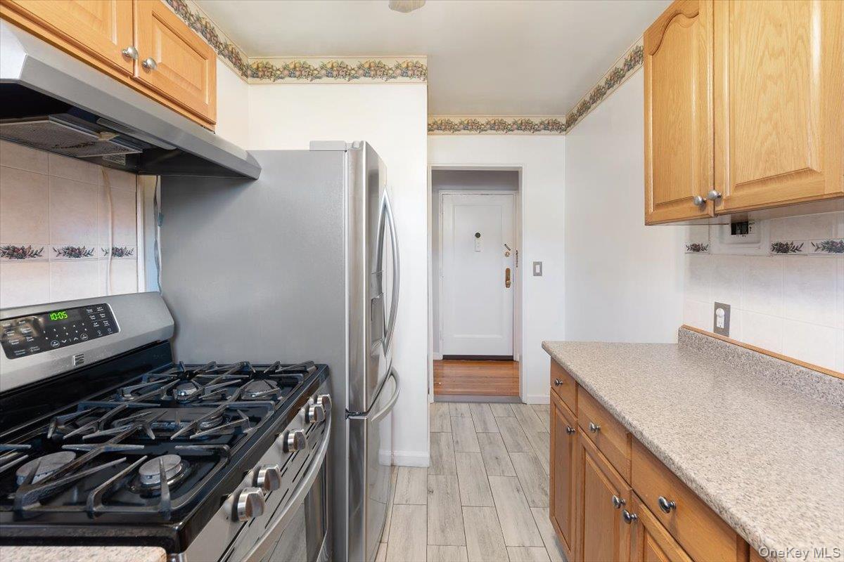 95 N Broadway # C2-6, White Plains, NY 10603