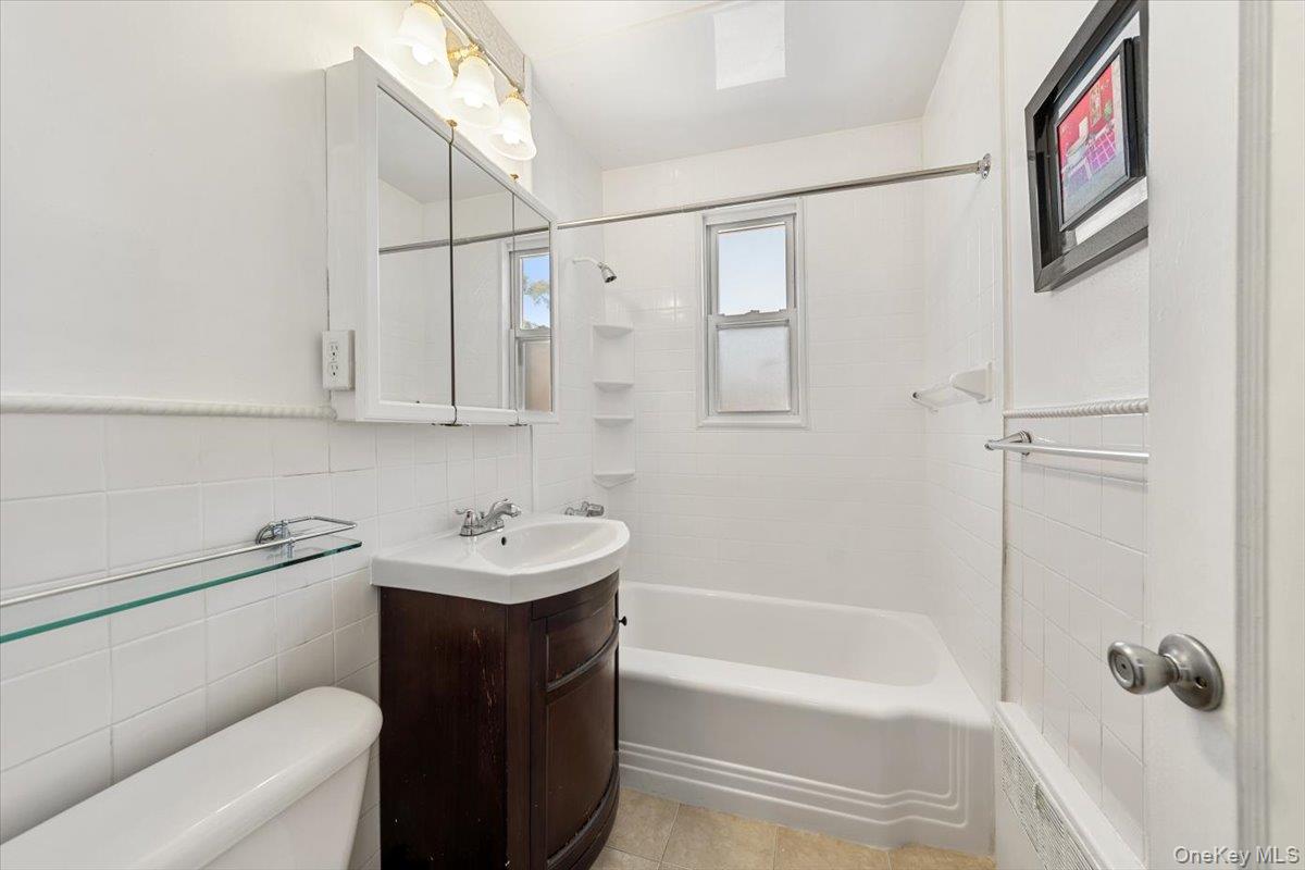 95 N Broadway # C2-6, White Plains, NY 10603