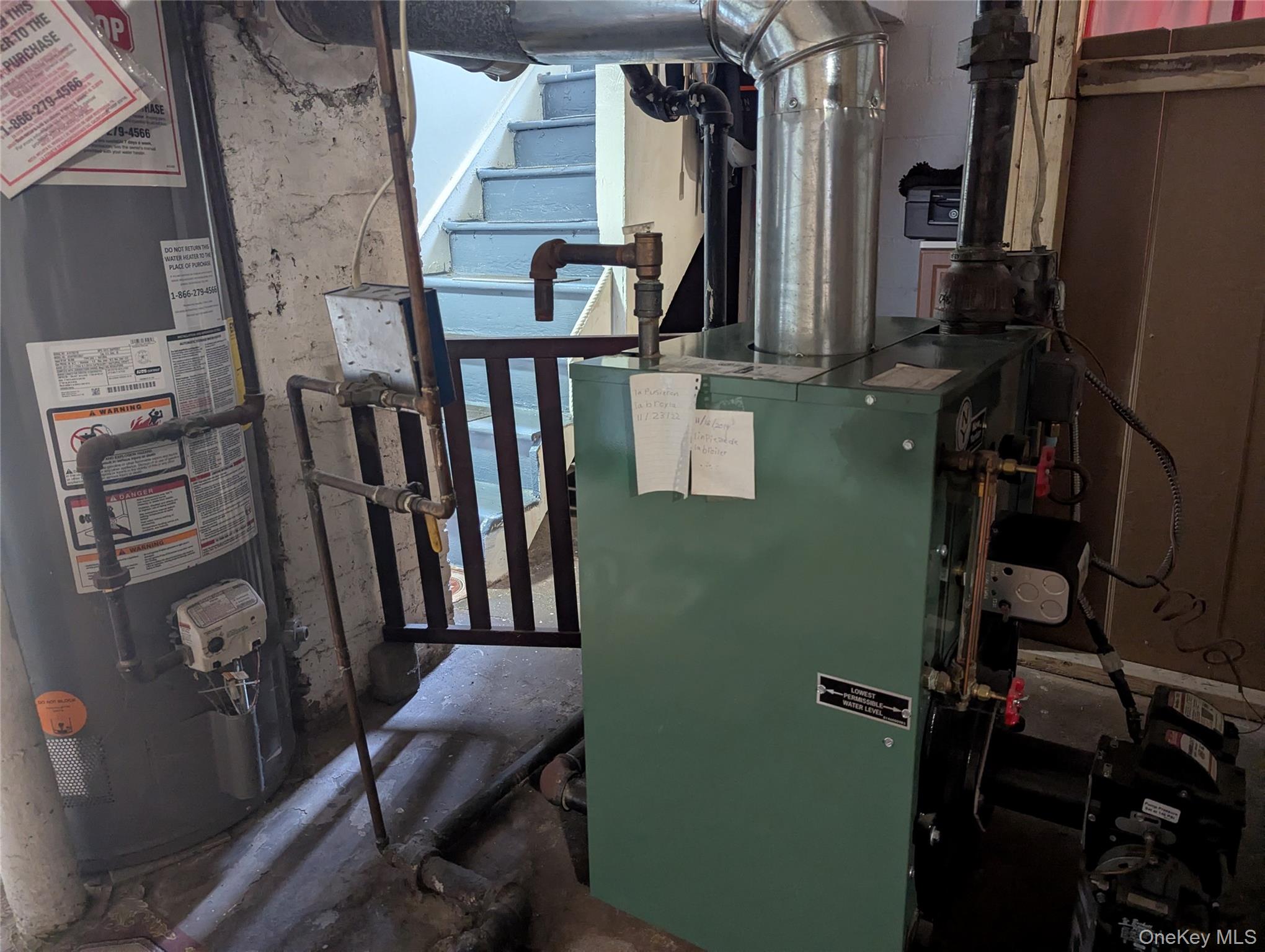 27 Hoff Court, Hempstead, NY 11550