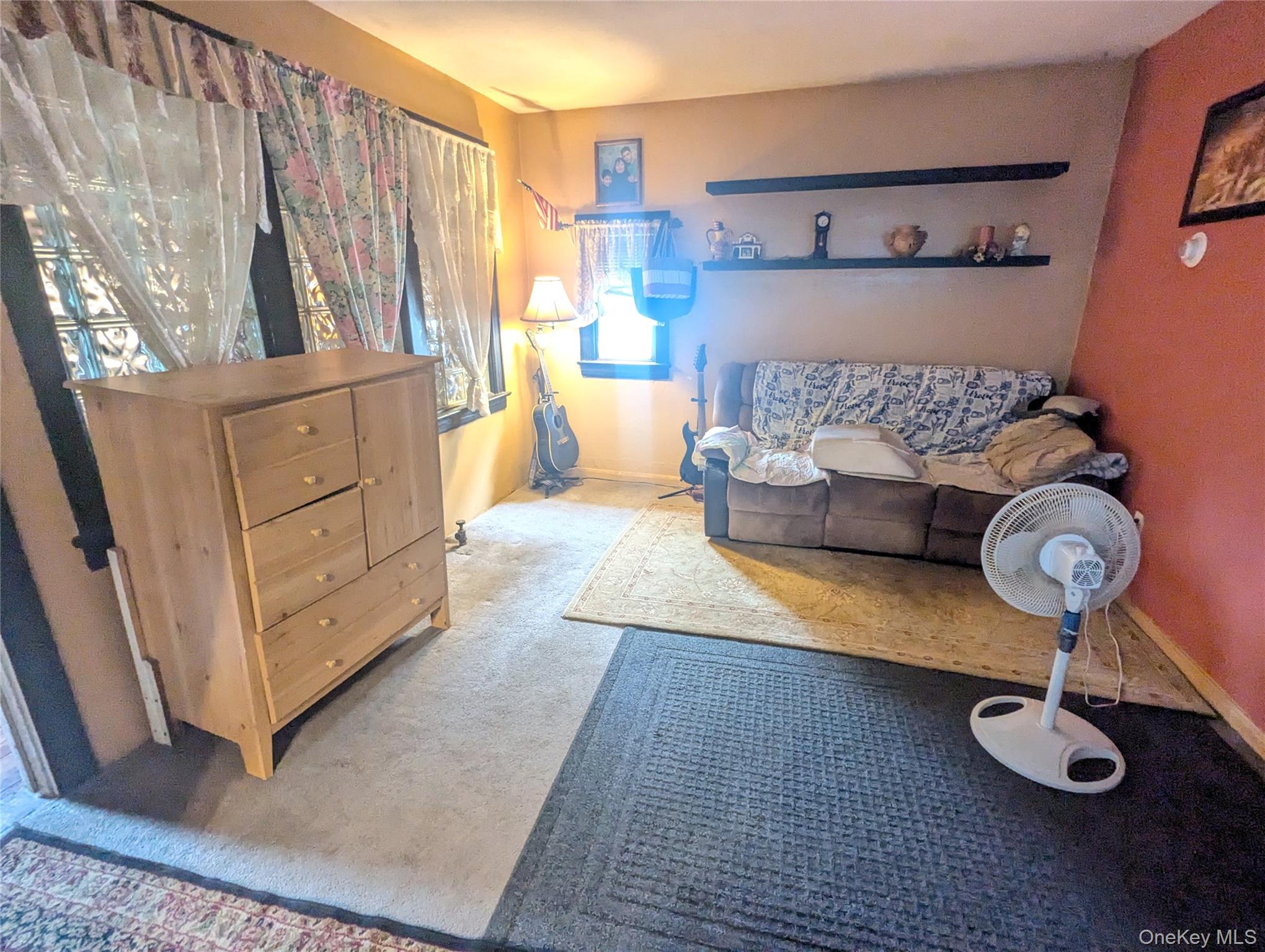 27 Hoff Court, Hempstead, NY 11550