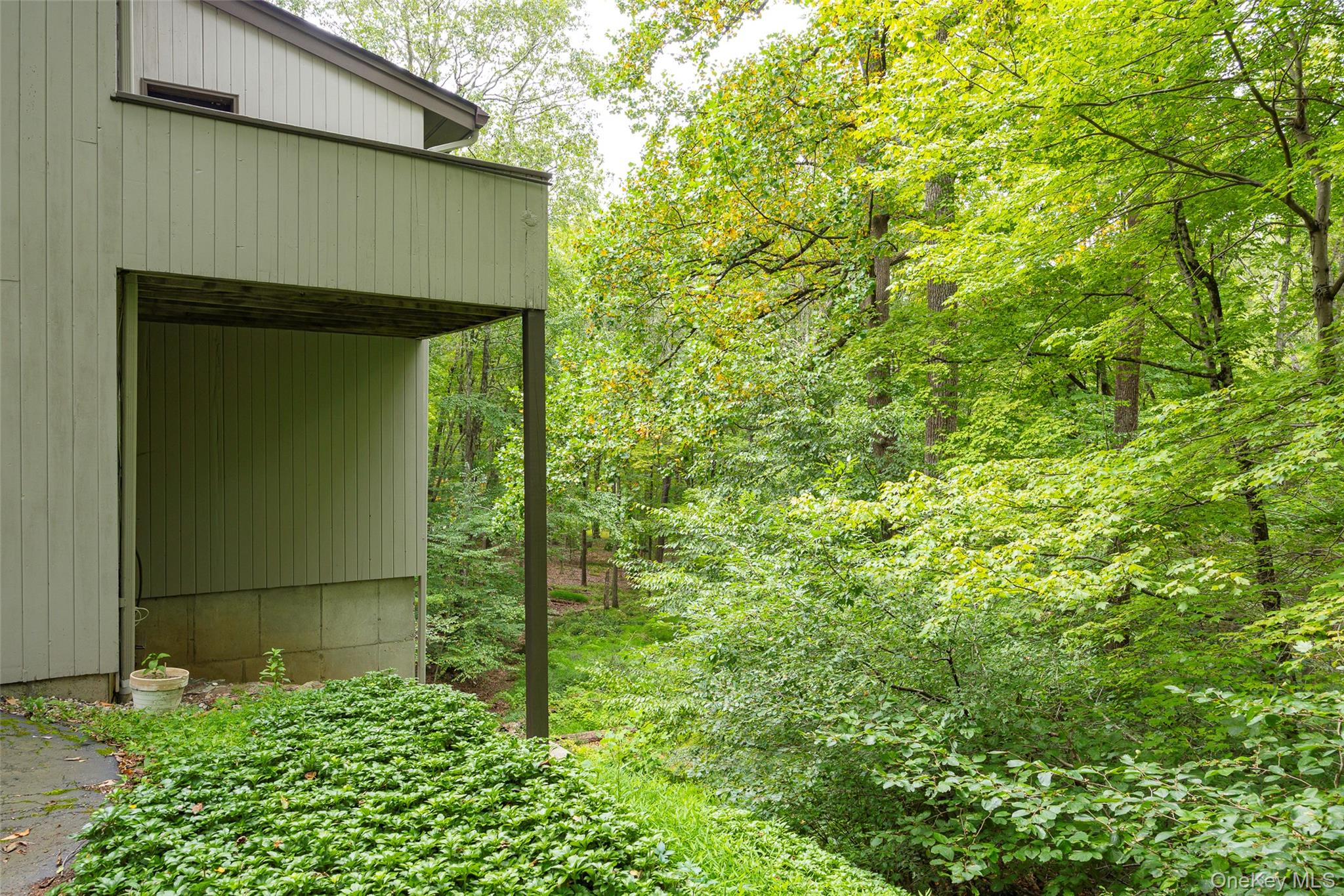 51 Major Lockwood Lane, Pound Ridge, NY 10576