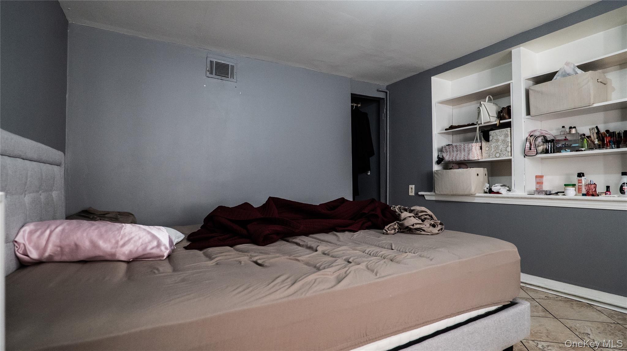 52 Beacon Street, Newburgh, NY 12550