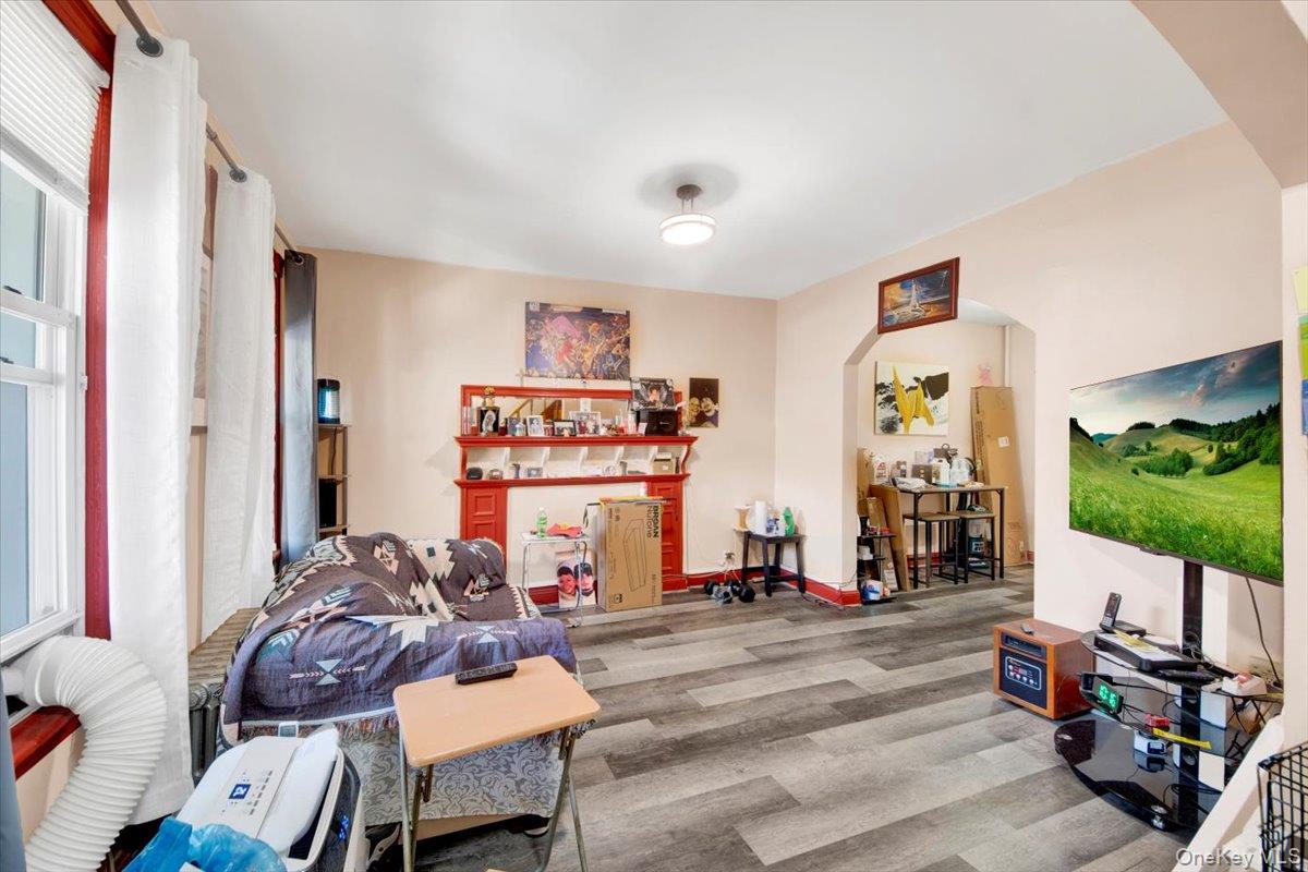 764 E 230th Street, Bronx, NY 10466