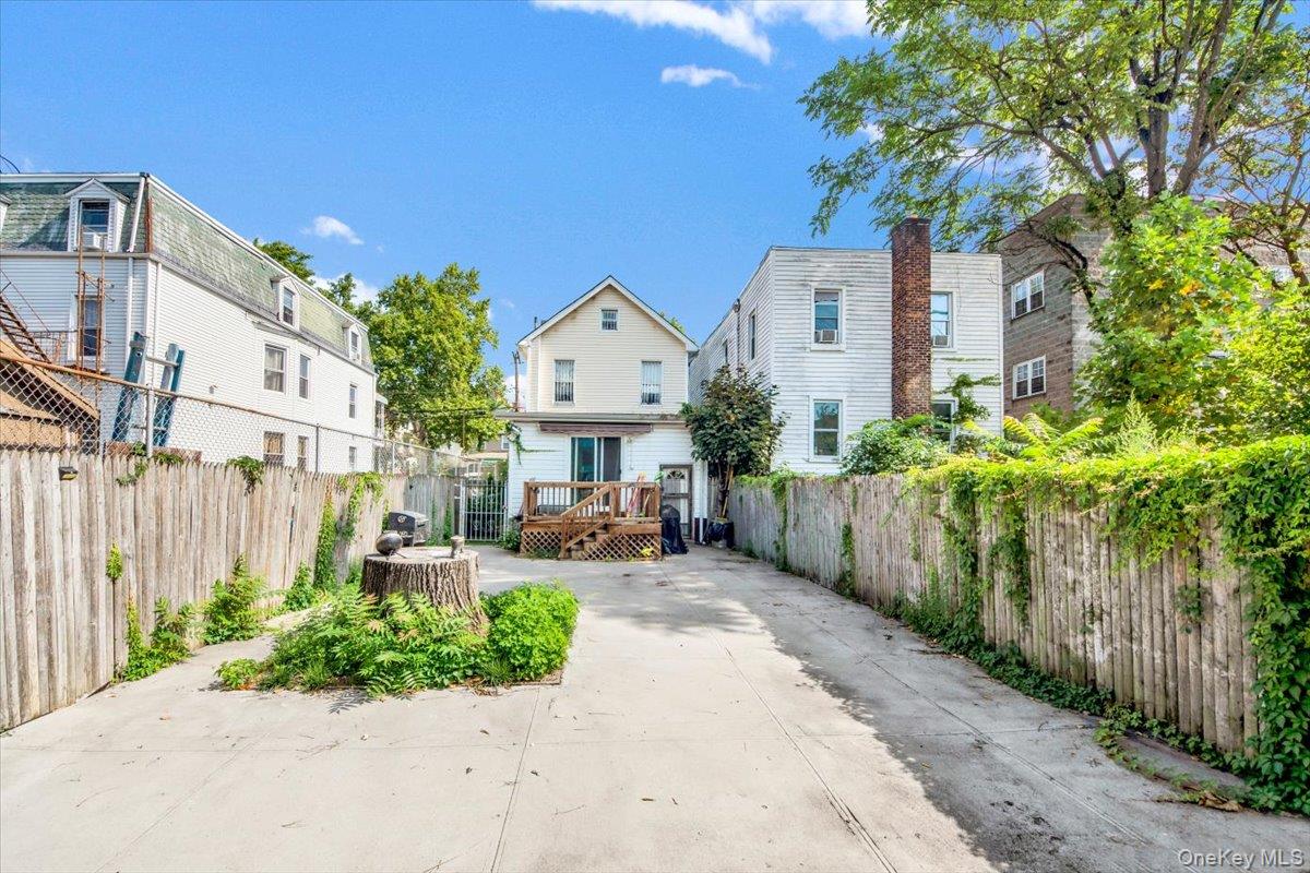 764 E 230th Street, Bronx, NY 10466