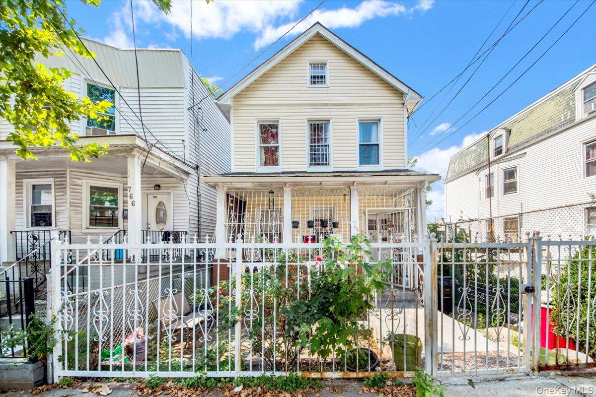 764 E 230th Street, Bronx, NY 10466