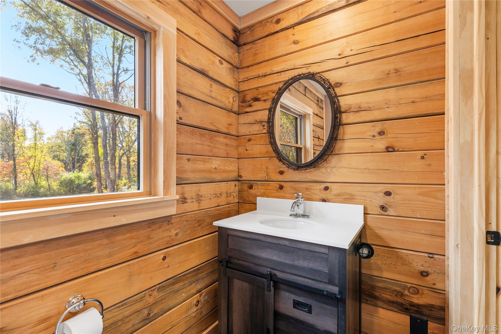 76 Woodlands Trail, Clinton Corners, NY 12514