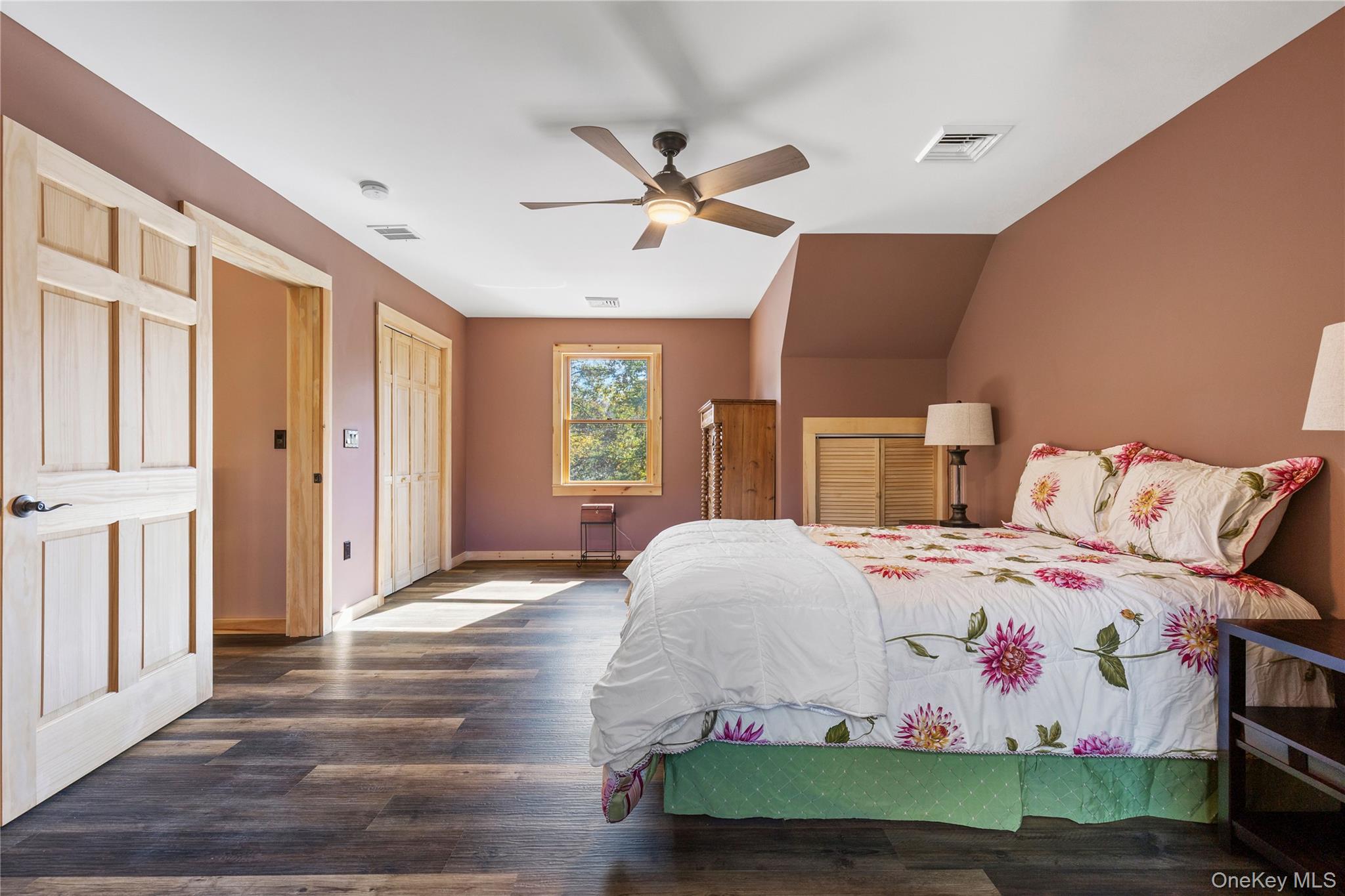 76 Woodlands Trail, Clinton Corners, NY 12514