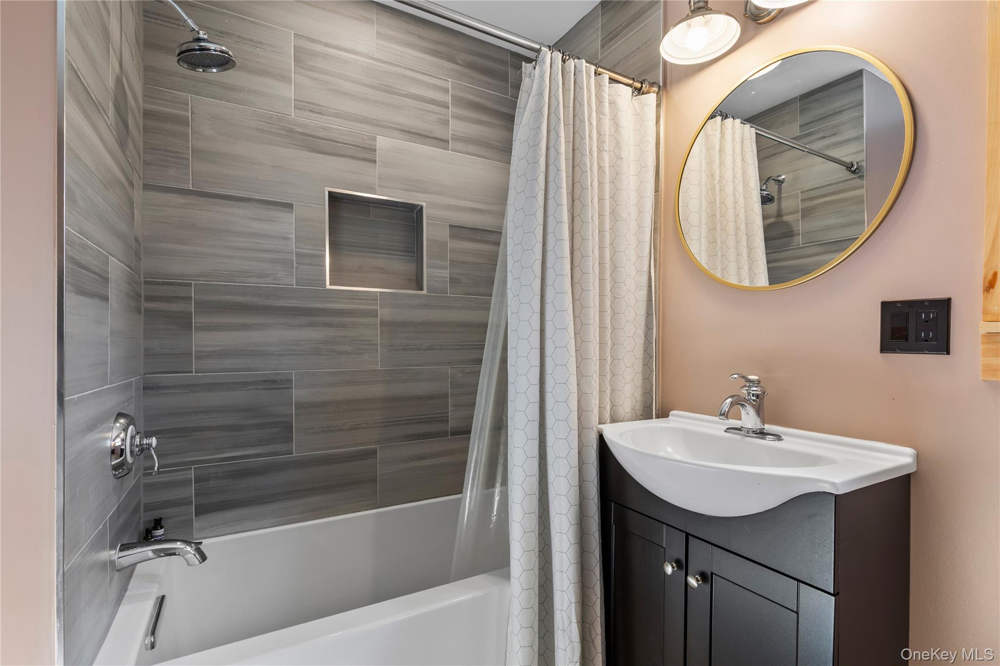 76 Woodlands Trail, Clinton Corners, NY 12514