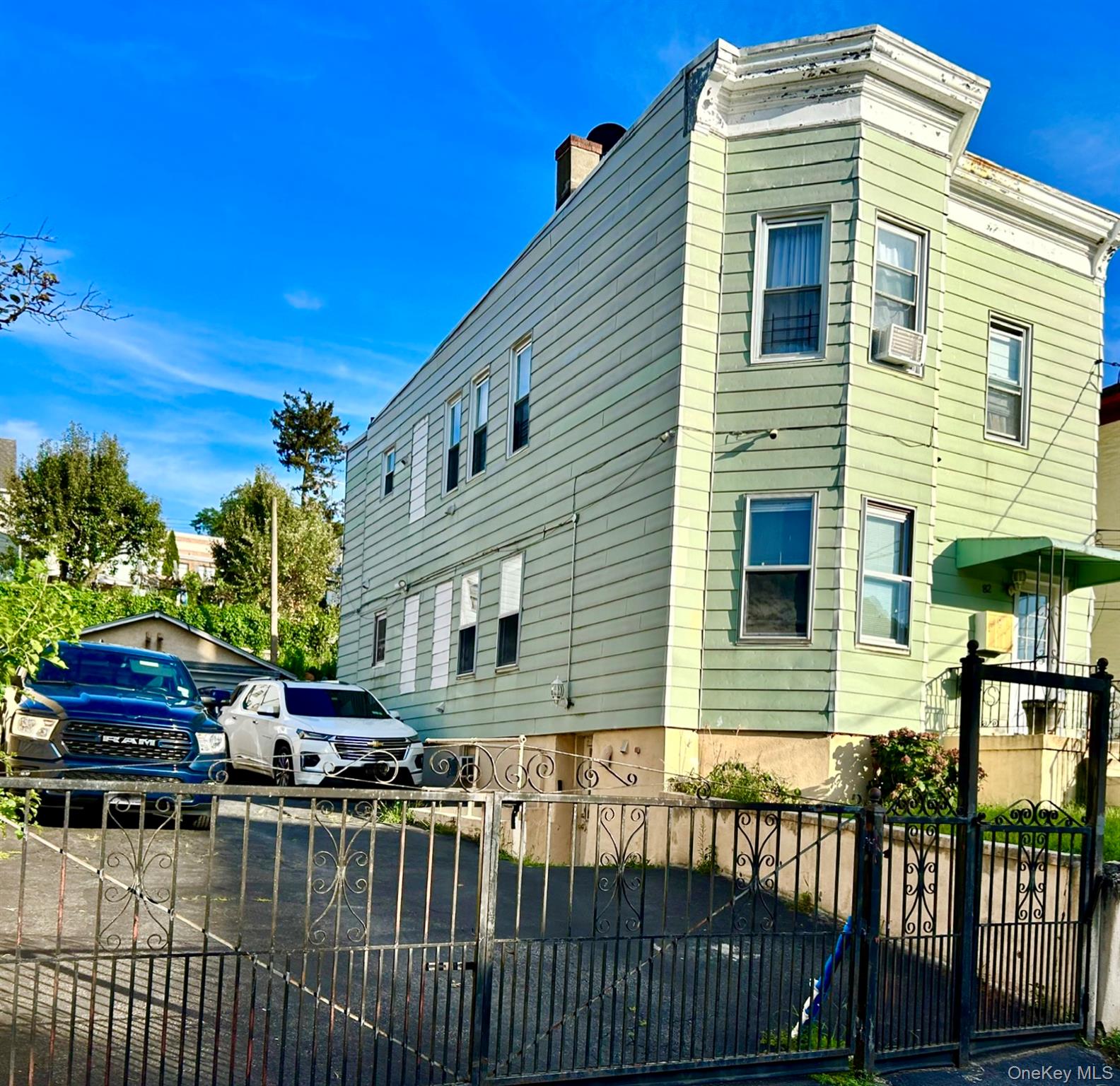 82 Burhans Avenue, Yonkers, NY 10701