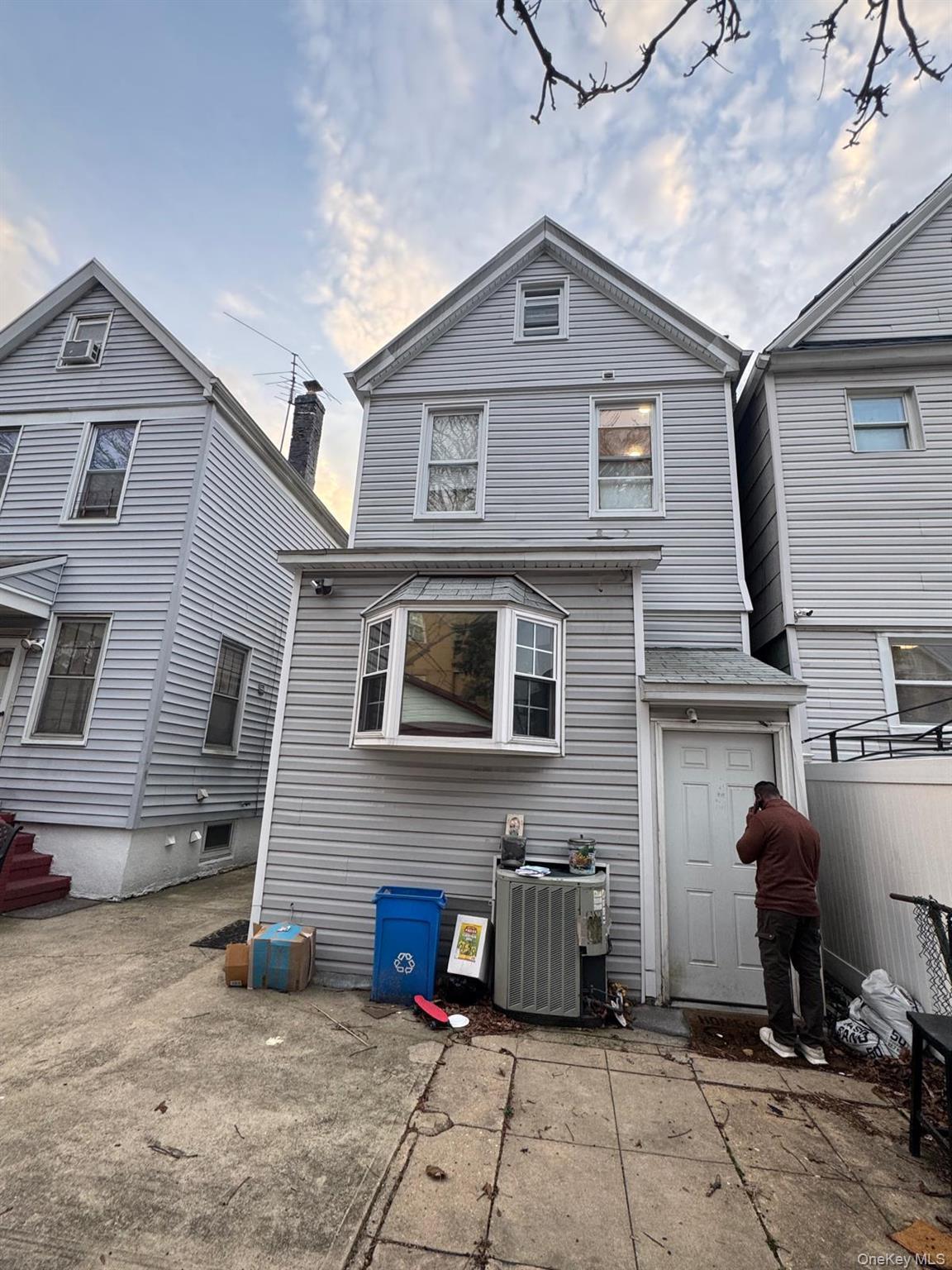 10155 116th Street, Richmond Hill, NY 11419