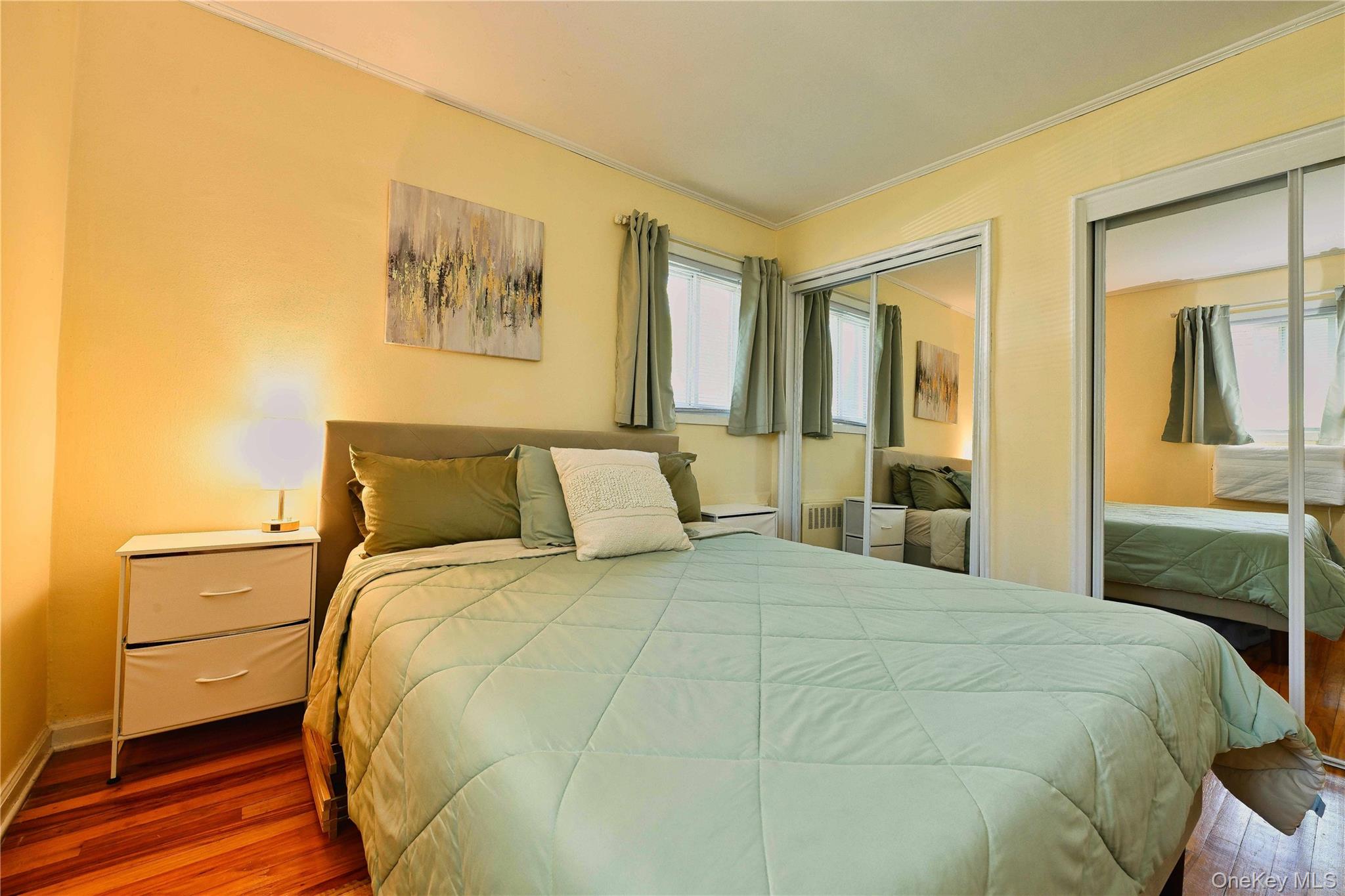 192 Edmunton Dr # D1, North Babylon, NY 11703