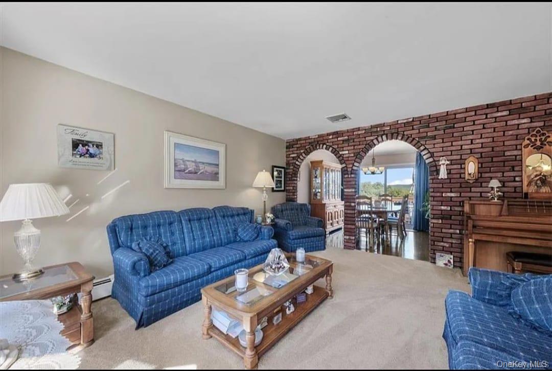 13 Regina Drive, Highland Mills, NY 10930