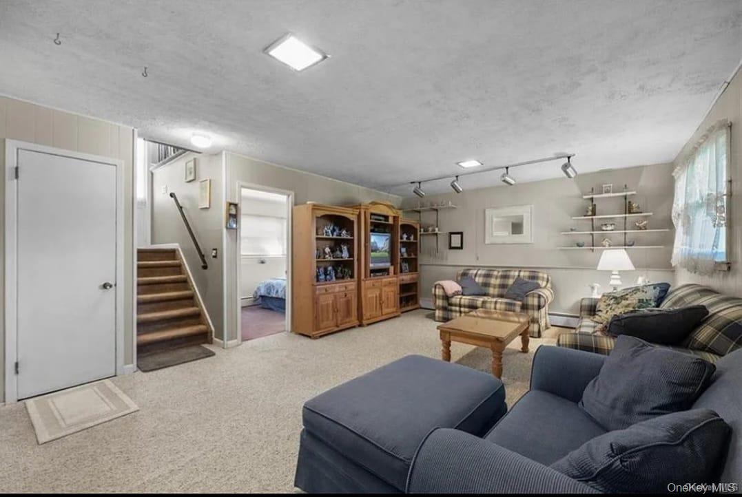 13 Regina Drive, Highland Mills, NY 10930