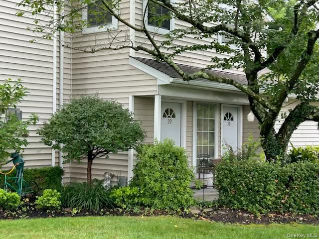 29 Erin Lane, East Setauket, NY 11733