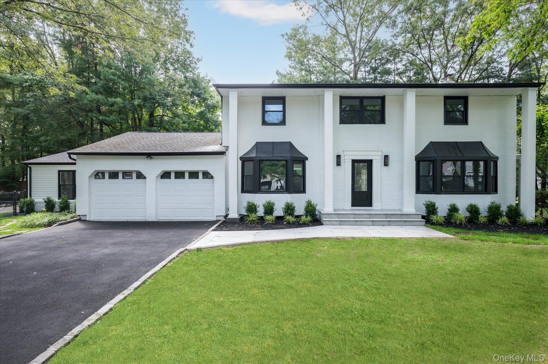 20 Melody Lane, Kings Park, NY 11754