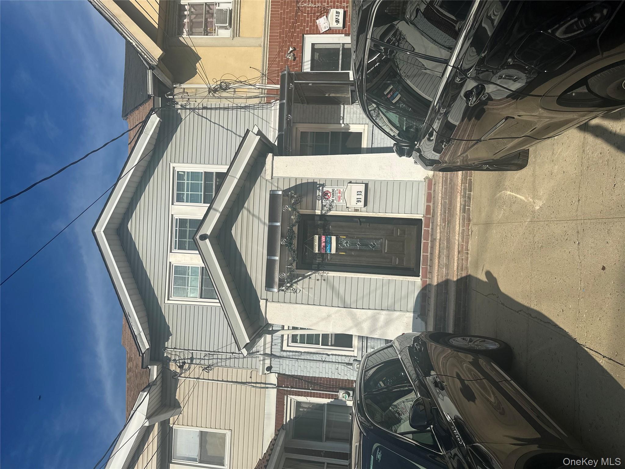 9113 184th Street, Hollis, NY 11423