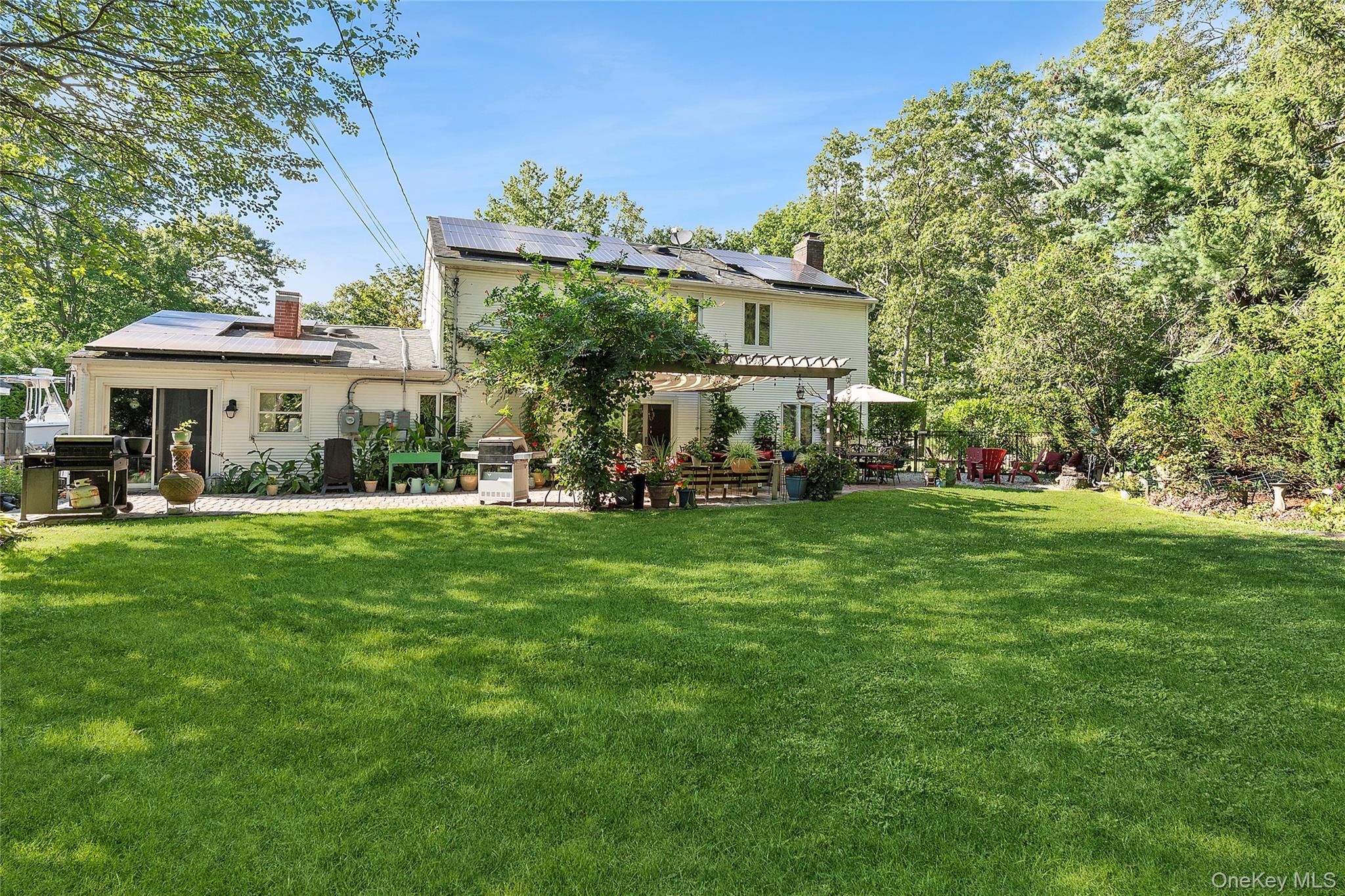 16 Sheppard Lane, Stony Brook, NY 11790