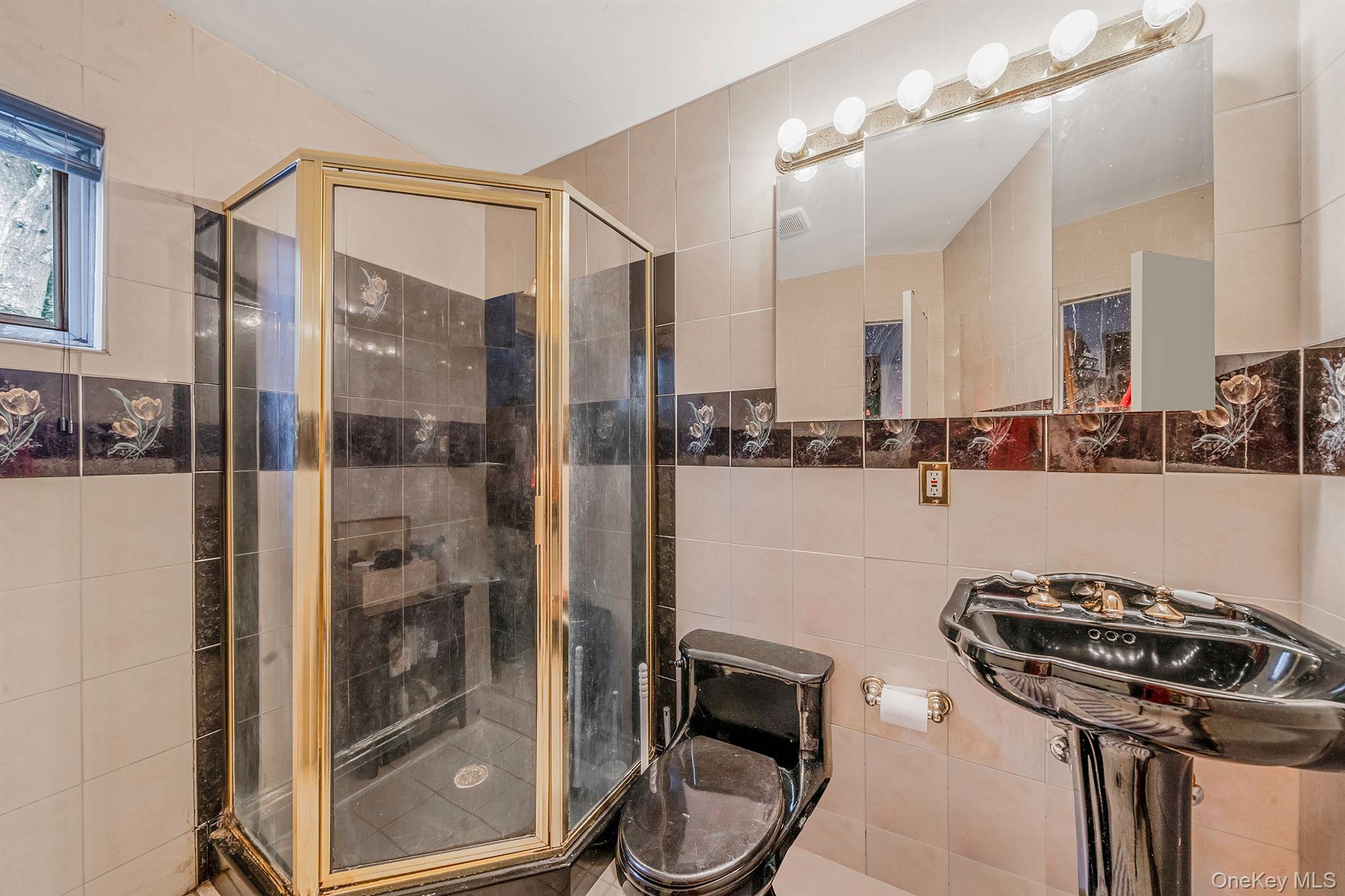 32 Artist Lake Boulevard, Middle Island, NY 11953