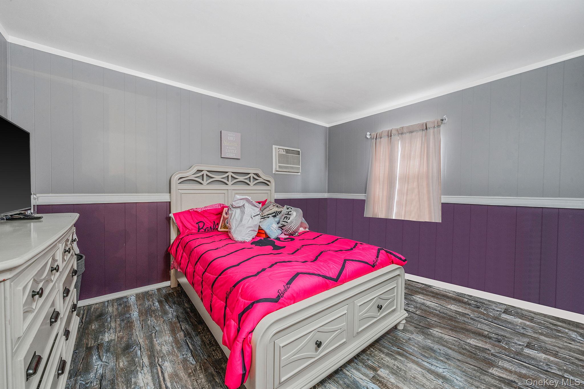 32 Artist Lake Boulevard, Middle Island, NY 11953