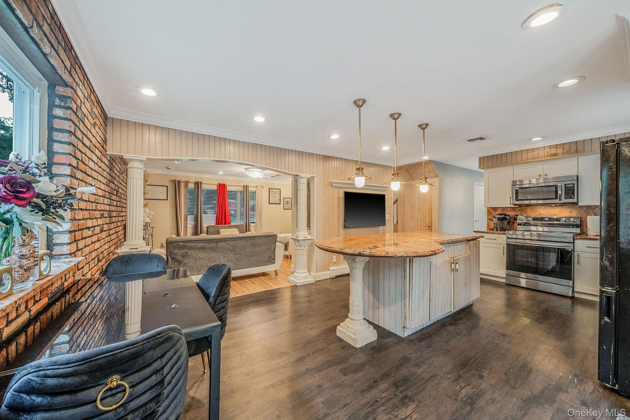 32 Artist Lake Boulevard, Middle Island, NY 11953