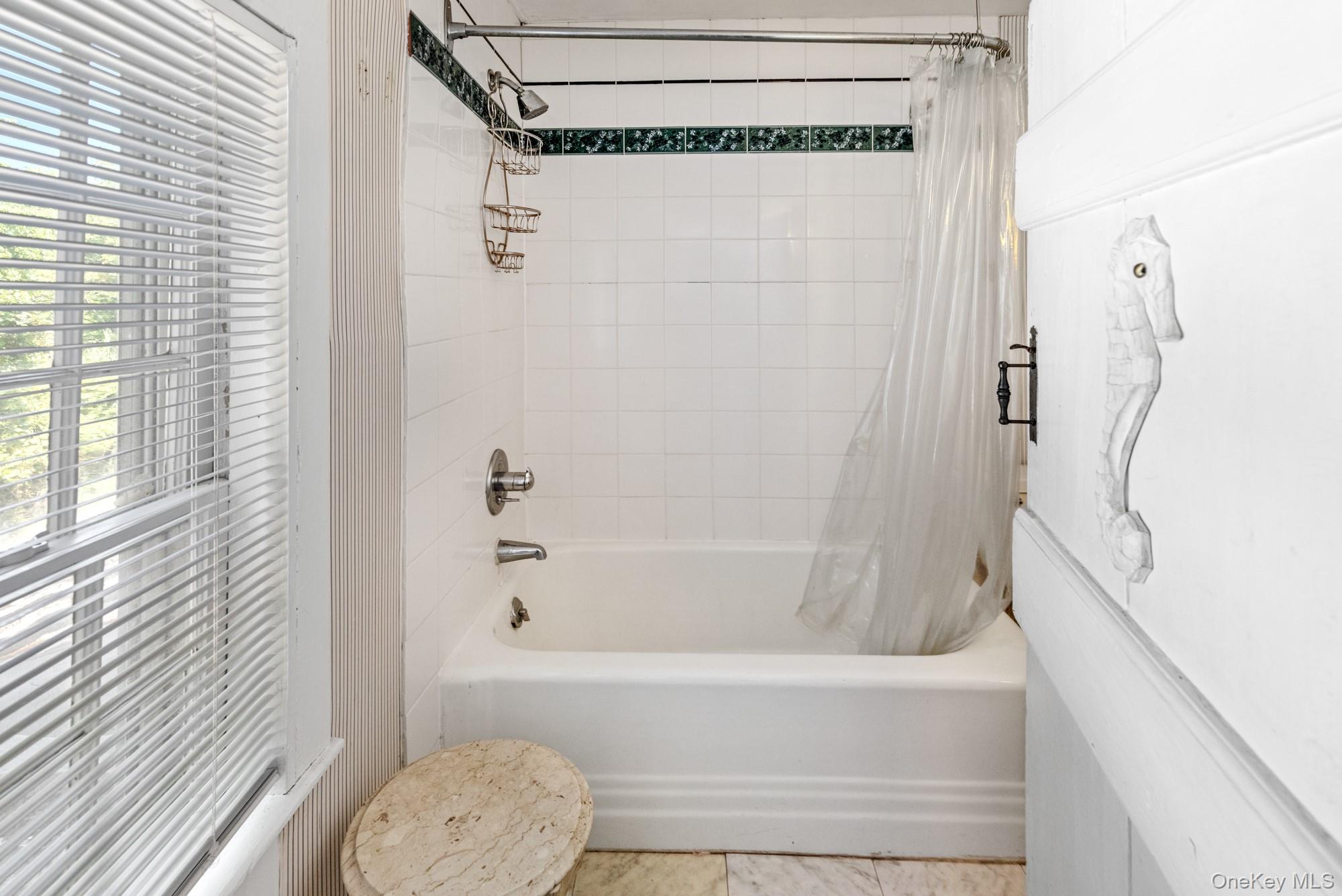 1680 N Sea Road, Southampton, NY 11968