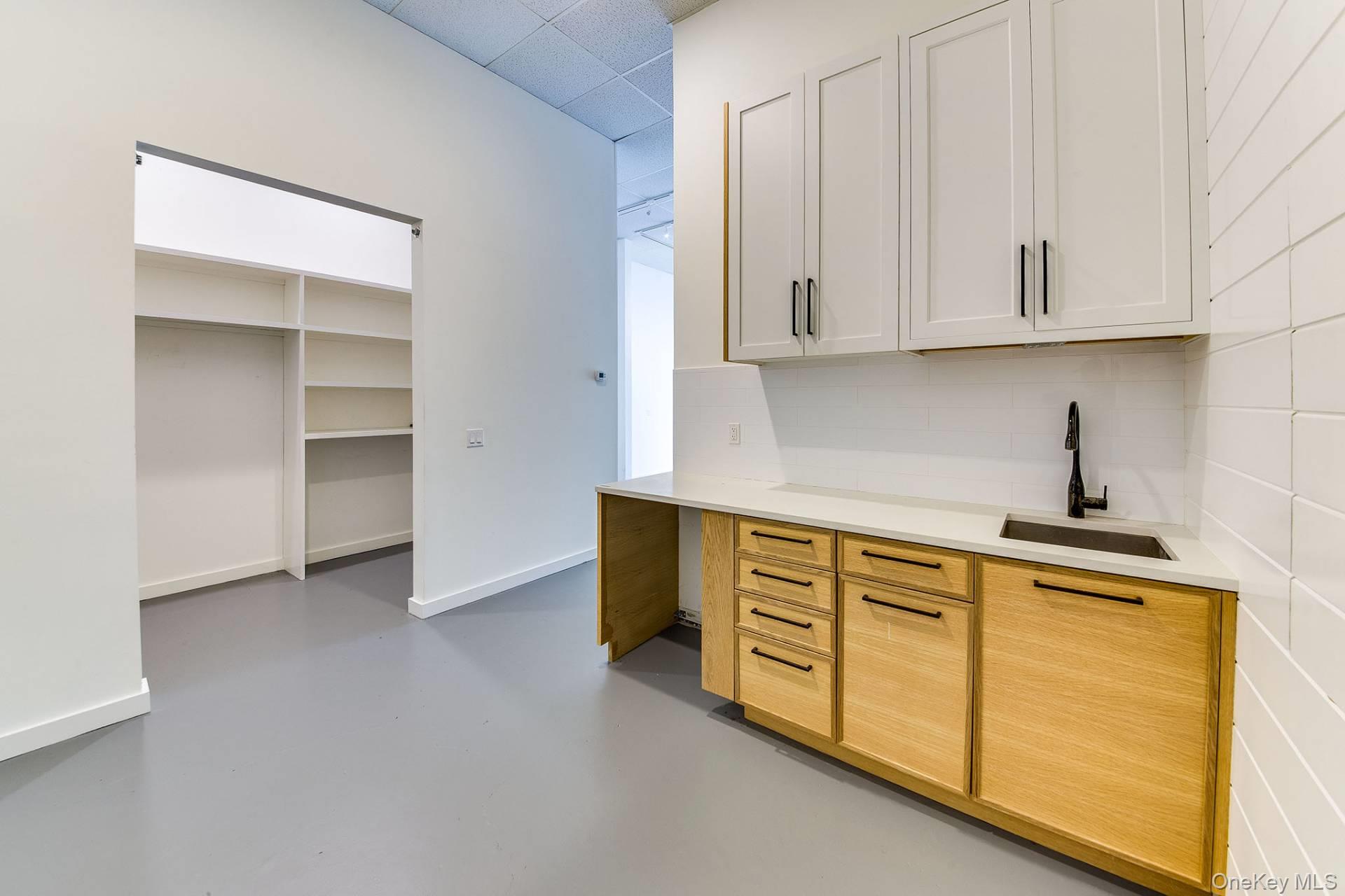 7 Tradesmans Path # 11A & 12A, Bridgehampton, NY 11932