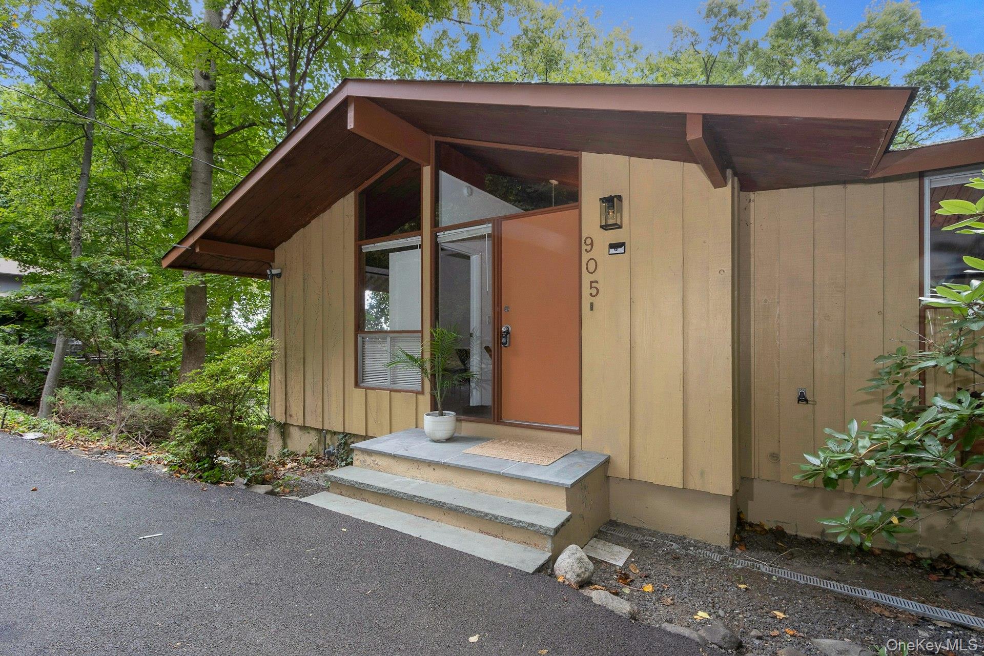 905 Route 9W S, Nyack, NY 10960