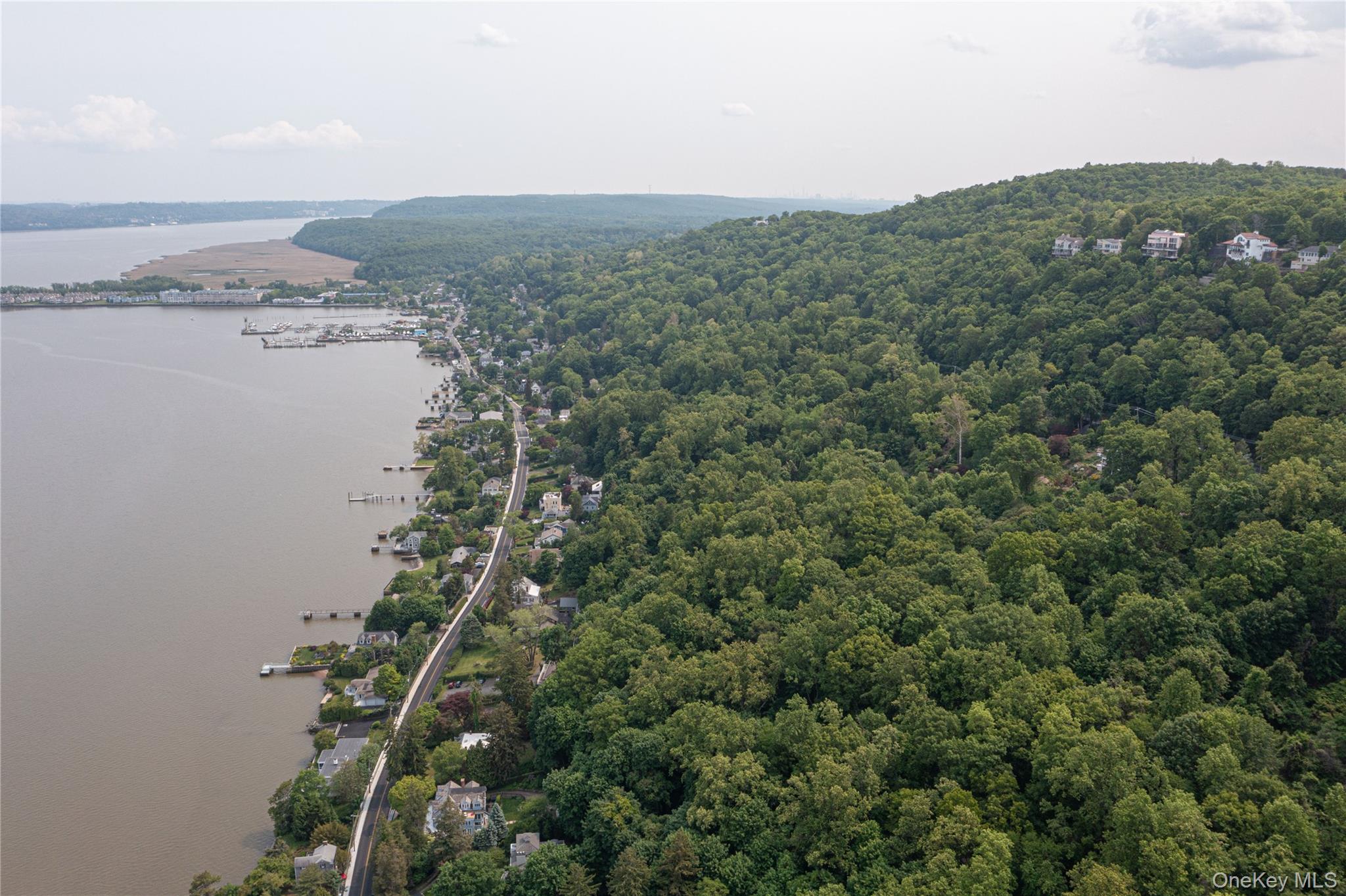 905 Route 9W S, Nyack, NY 10960