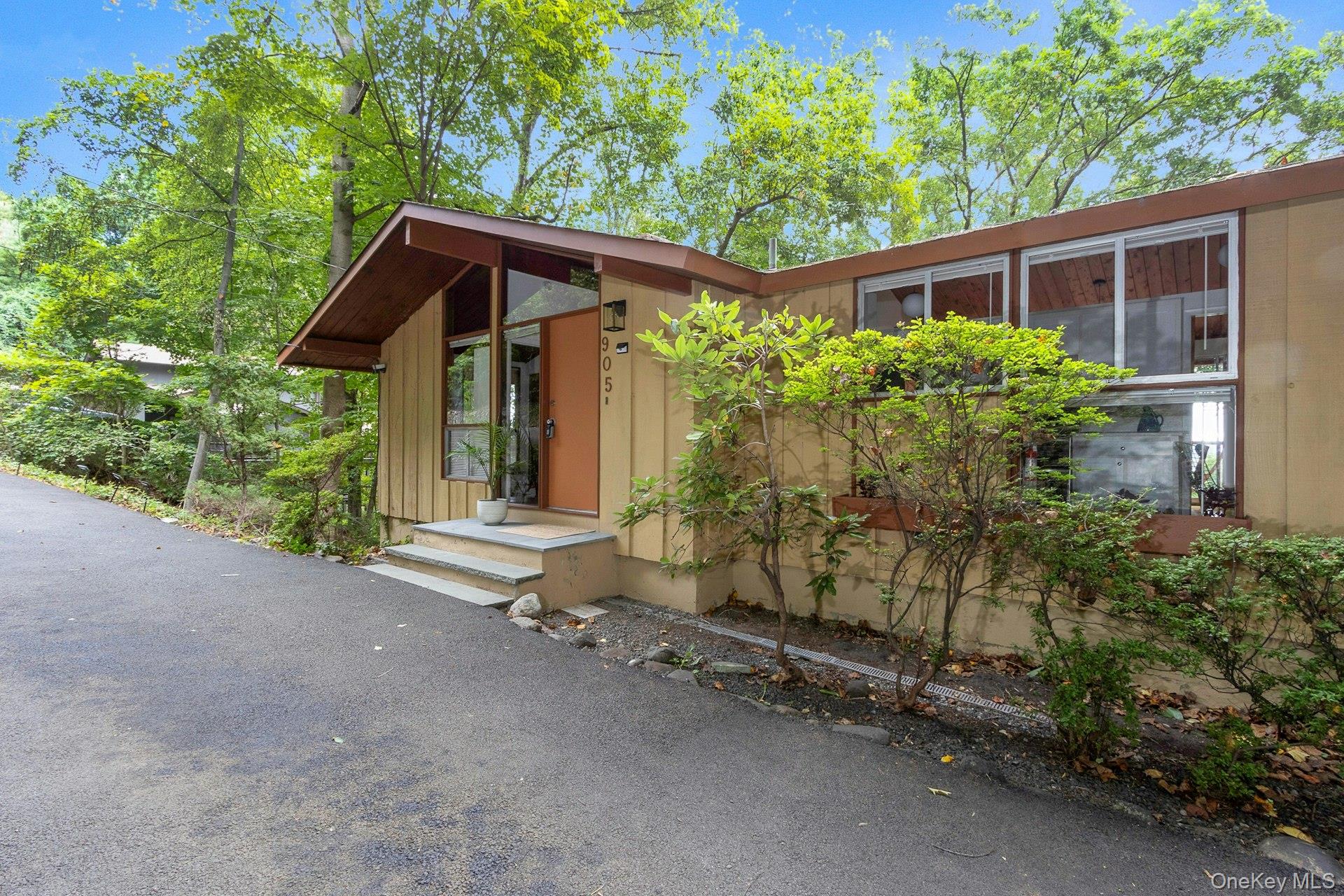 905 Route 9W S, Nyack, NY 10960