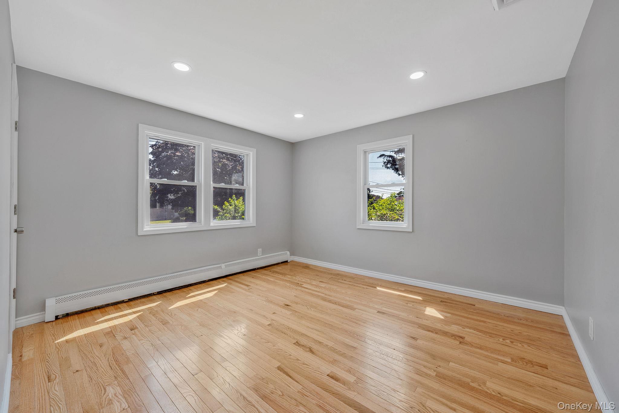 28 W 6th Street, Deer Park, NY 11729