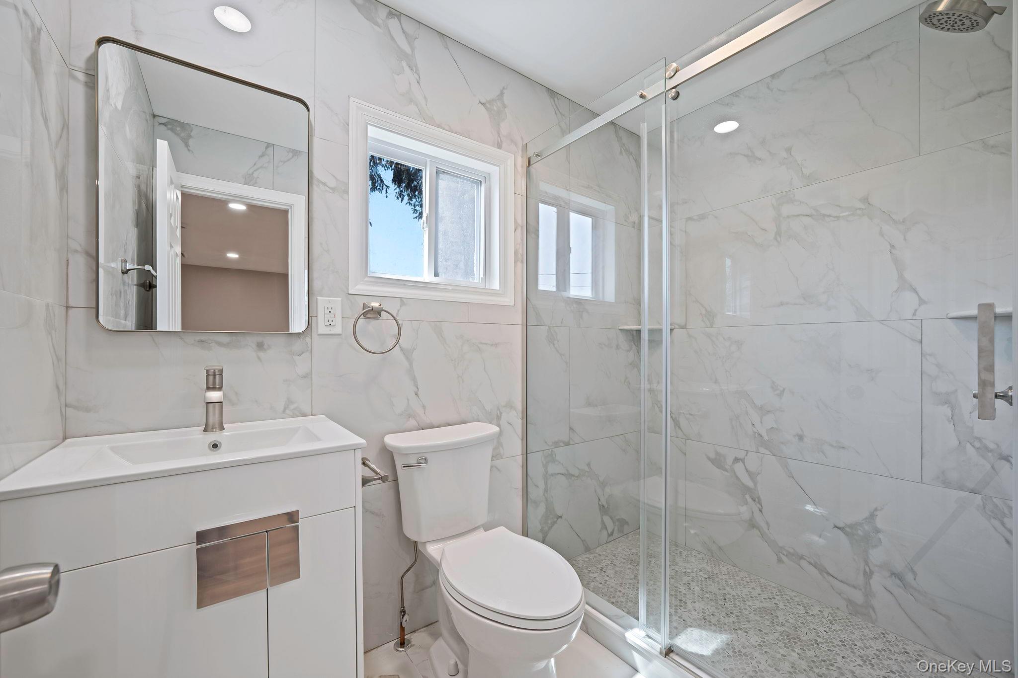 28 W 6th Street, Deer Park, NY 11729