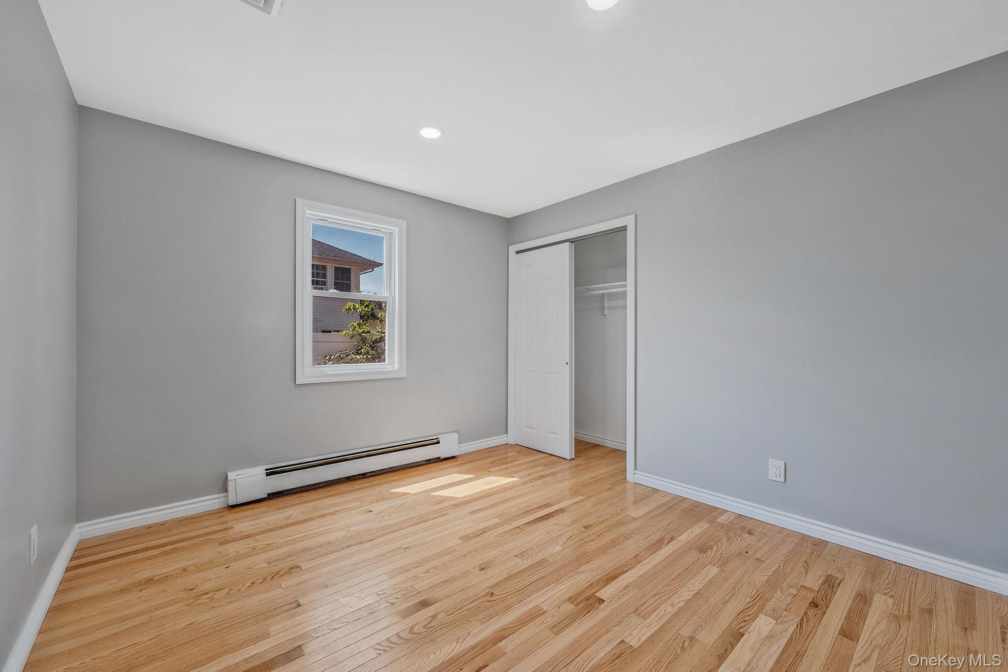 28 W 6th Street, Deer Park, NY 11729