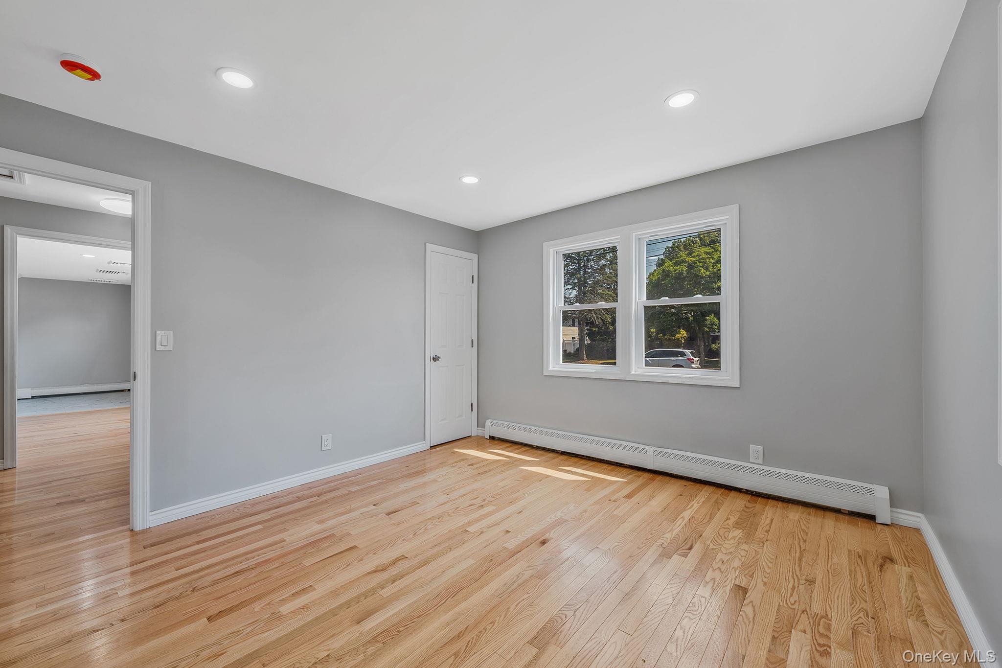 28 W 6th Street, Deer Park, NY 11729