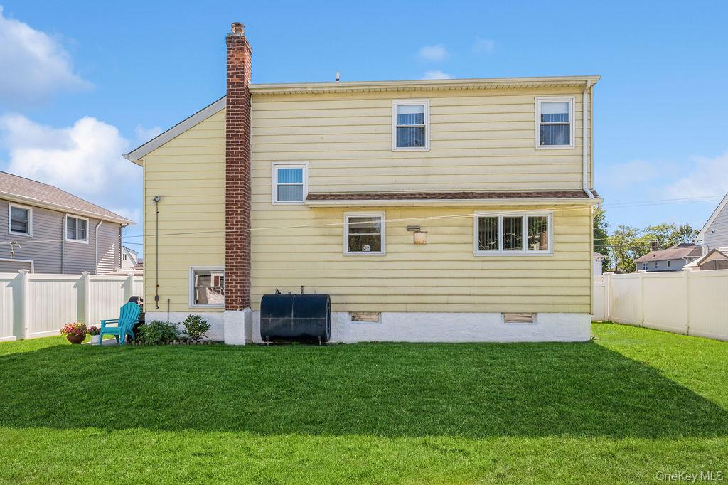 230 W End Avenue, Massapequa, NY 11758