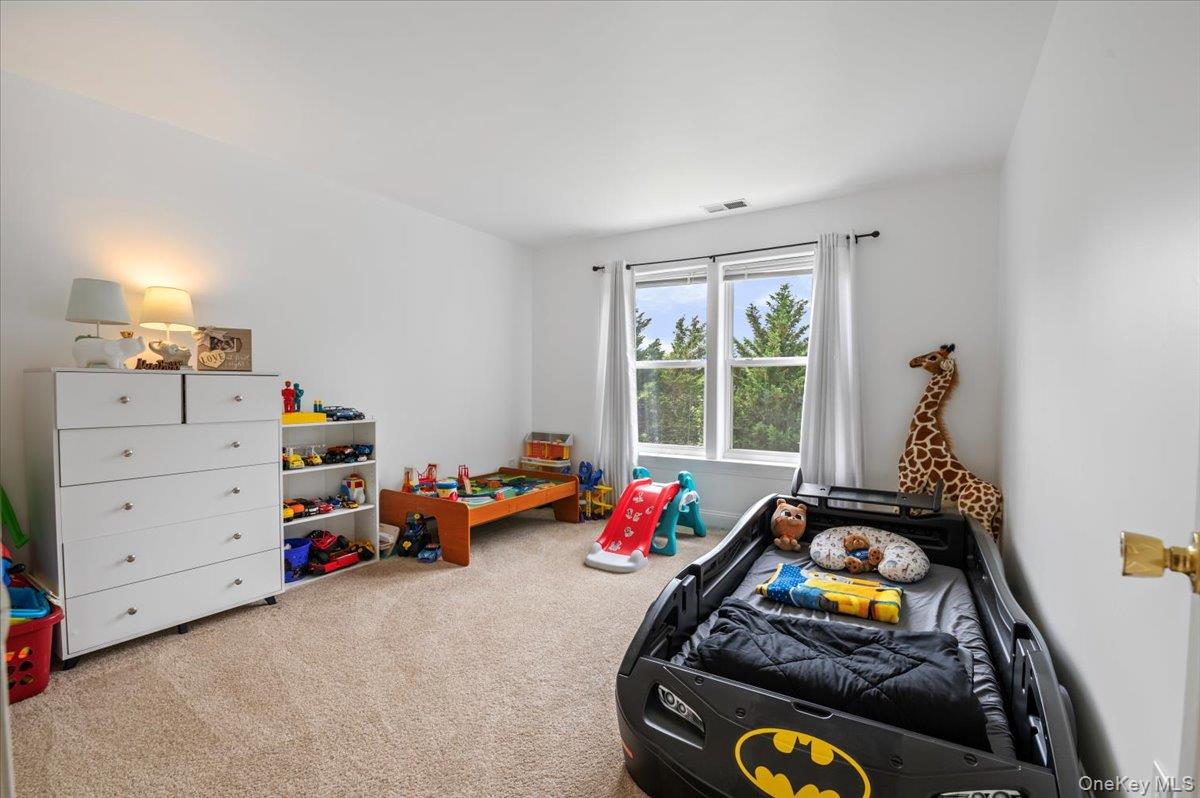 23 Island Trail, Mount Sinai, NY 11766