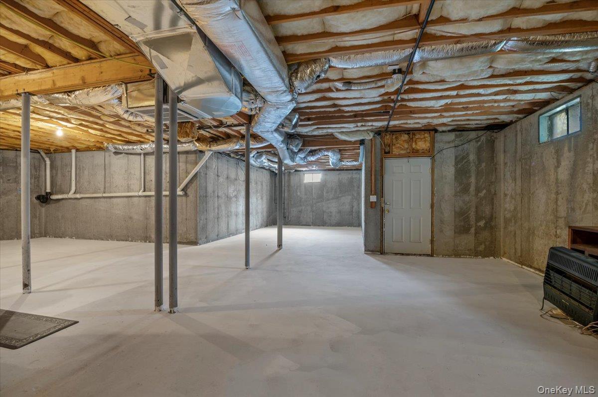 23 Island Trail, Mount Sinai, NY 11766