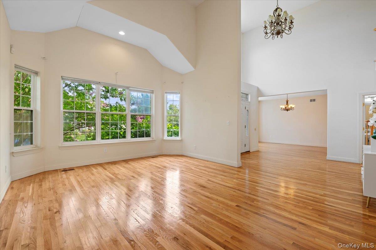 23 Island Trail, Mount Sinai, NY 11766