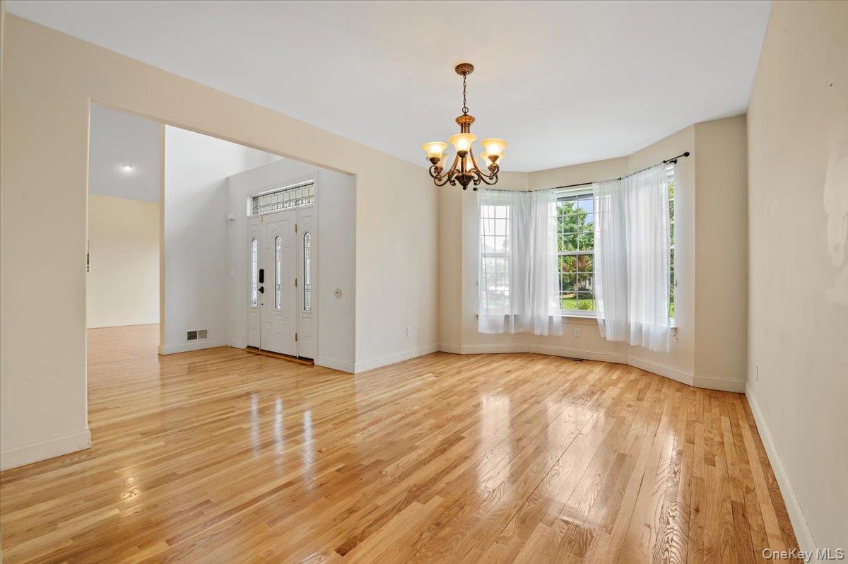 23 Island Trail, Mount Sinai, NY 11766