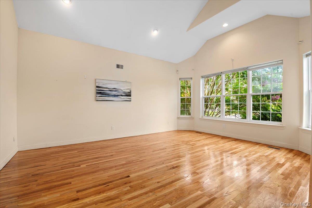 23 Island Trail, Mount Sinai, NY 11766