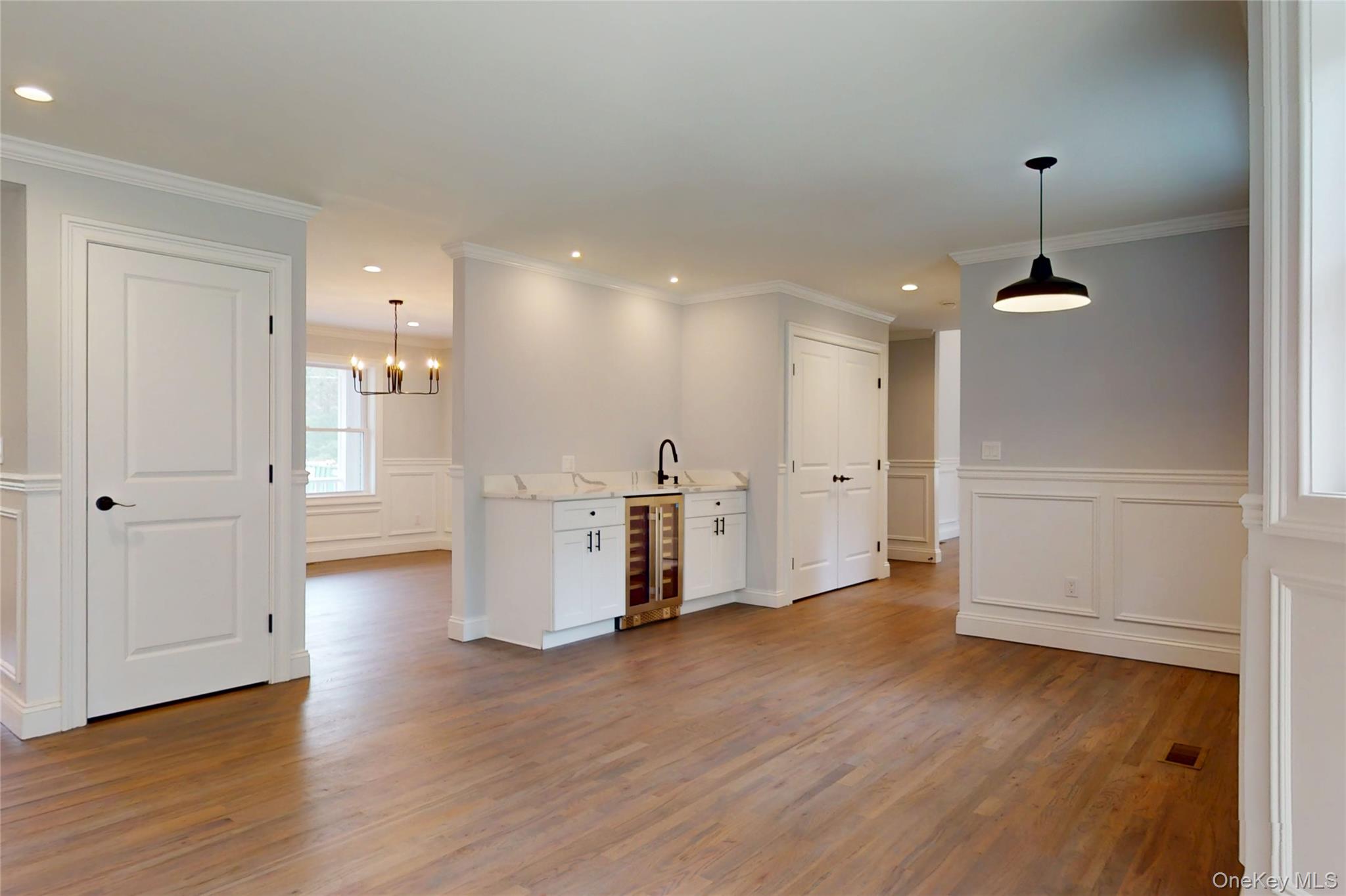 89 B Mt Sinai Coram Road, Coram, NY 11727