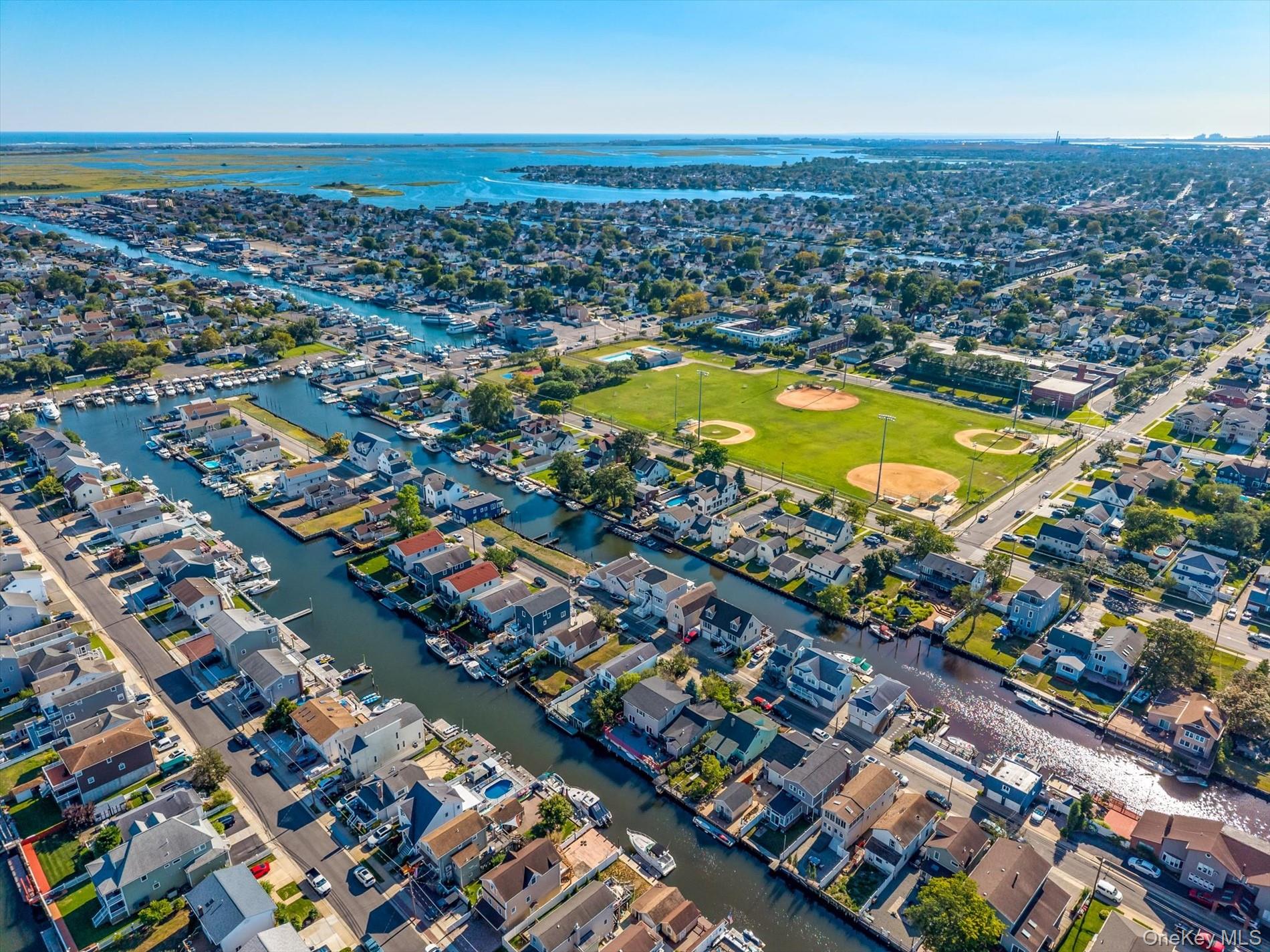 177 Sportsmans Avenue, Freeport, NY 11520